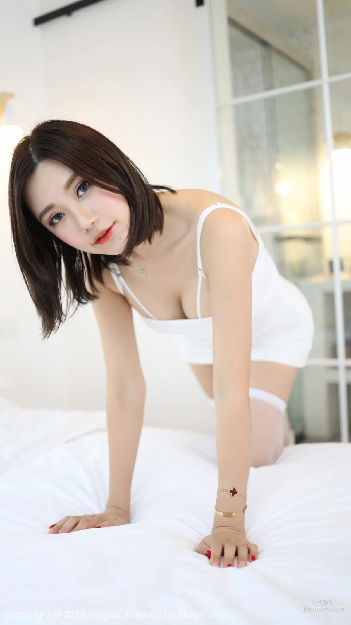 Qi Lijia ula The Delicacy of Lace Cutout Lingerie and the Temptation of Stockings [MyGirl] Vol.401 Photo Set photo 30