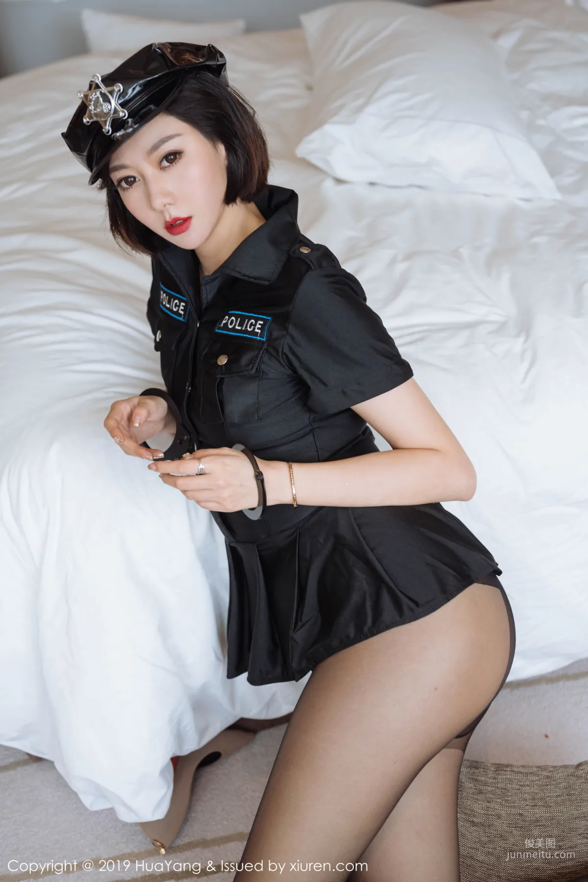 Fu Yixuan Heroic and Dashing Yet Sexy Policewoman [HuaYang] Vol.179 Photo Set photo 20