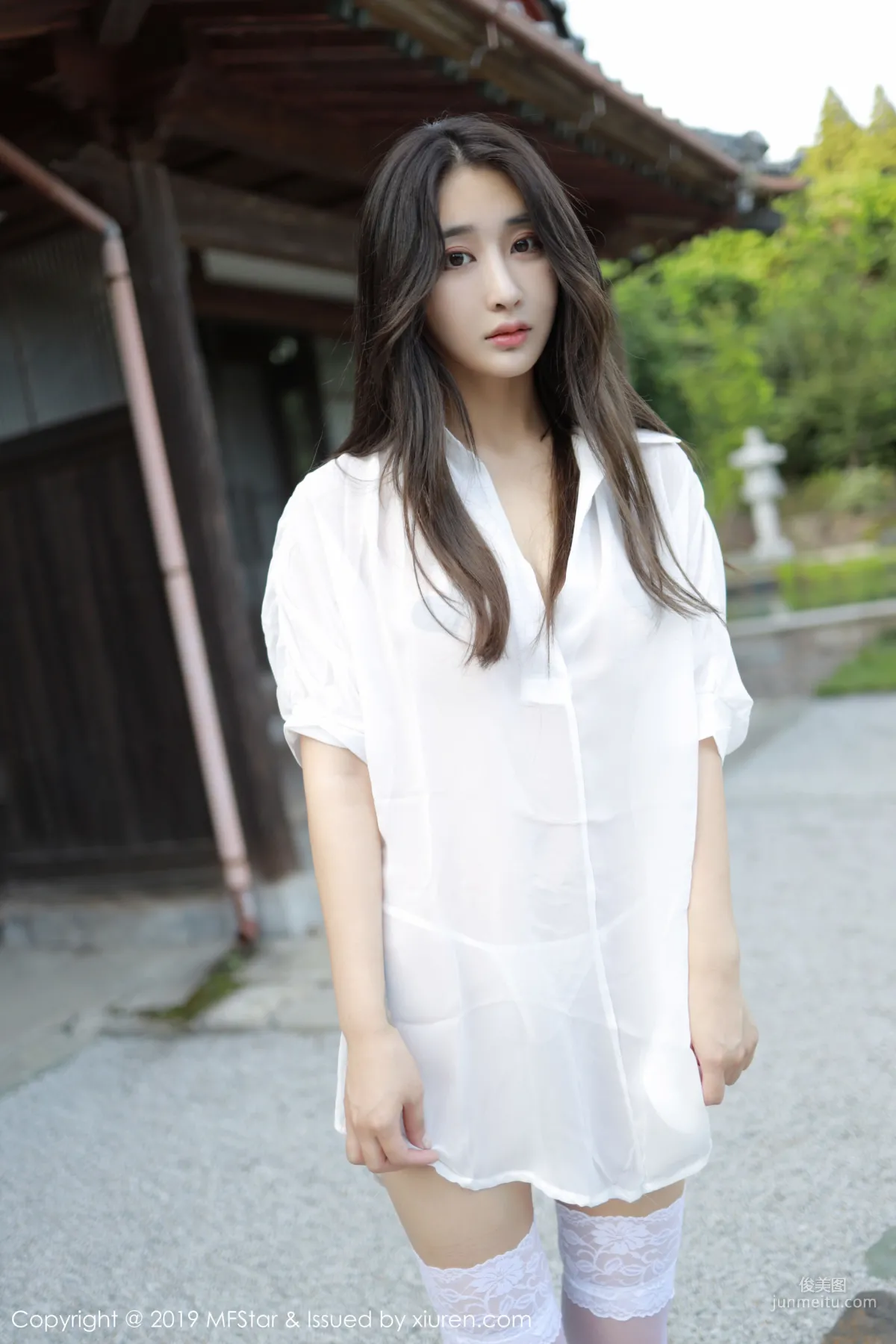 Betty Lin Zixin, Premium White Shirt Lady [MFStar] Vol.219 Photo Set photo 3