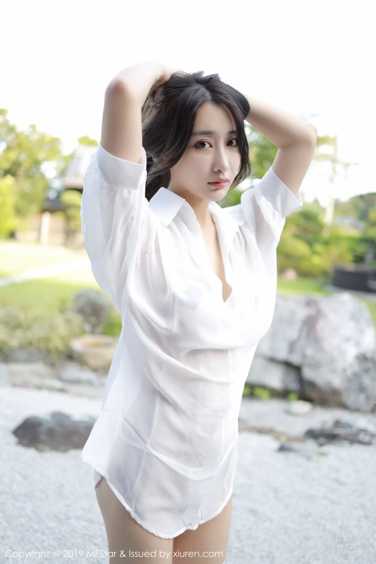 Betty Lin Zixin, Premium White Shirt Lady [MFStar] Vol.219 Photo Set photo 8