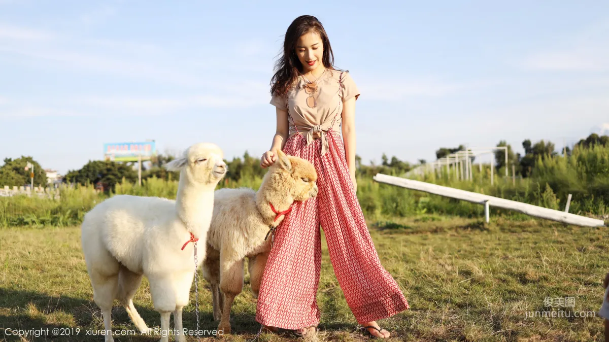 Yi'er Latte Outdoor Fresh Sweet Style Series [XiuRen] No.1718 Photo Set photo 28