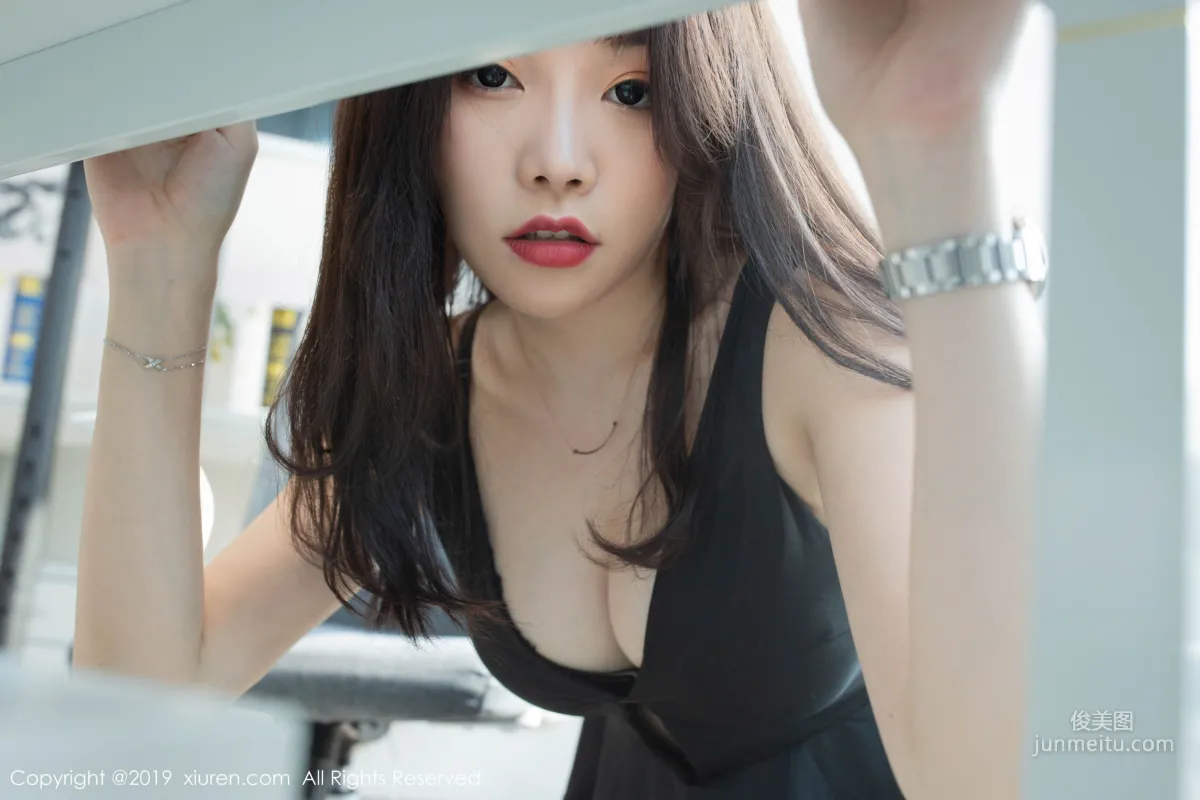 Zhizhi Booty Office Theme [XiuRen] No.1757 Photo Set photo 34