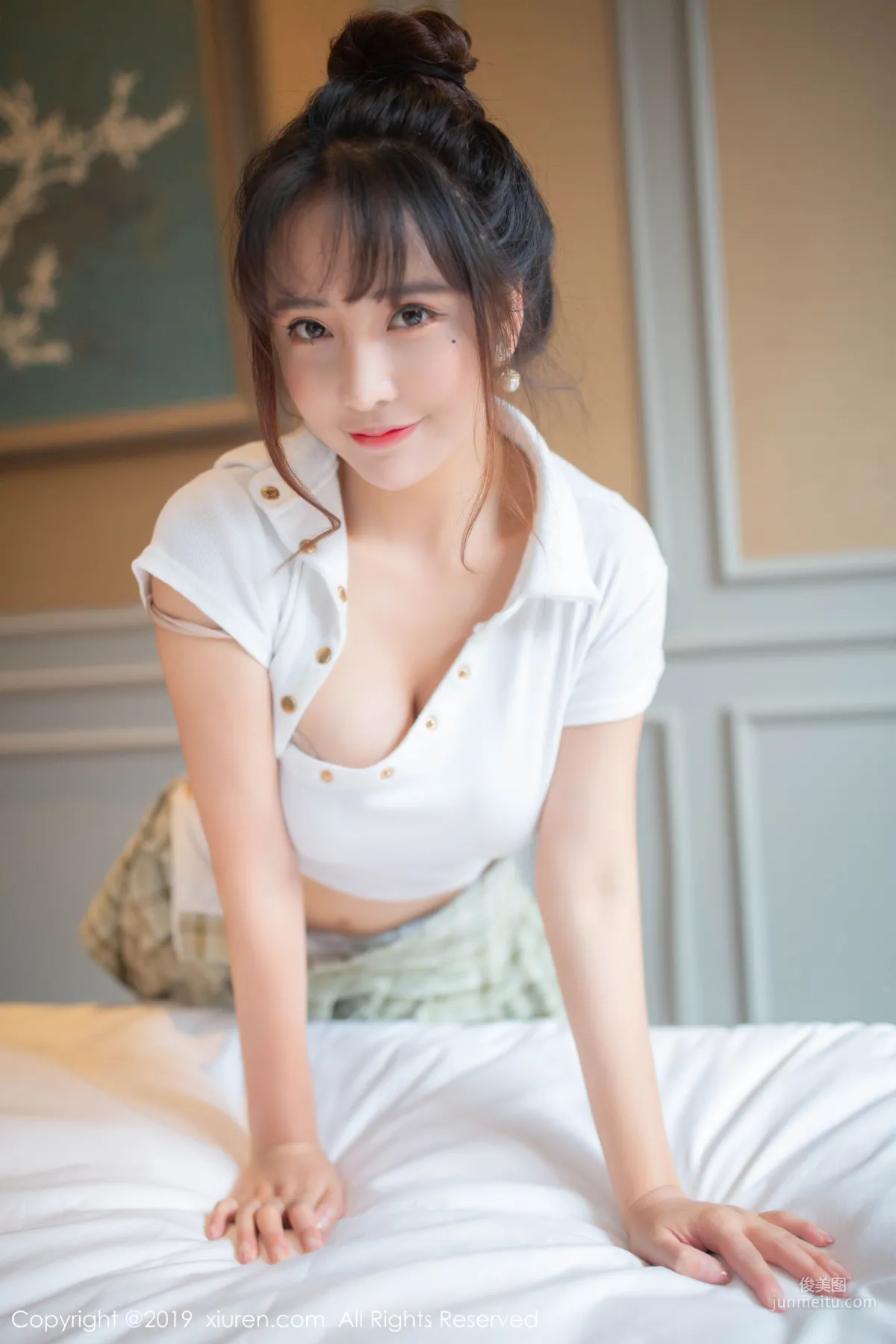 Tao Xile_lele Sexy School Uniform and Curvy Graceful Figure [XiuRen] No.1705 Photo Set photo 2
