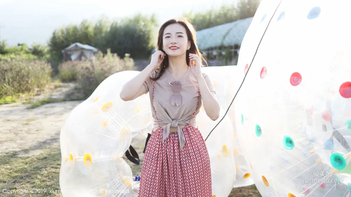 Yi'er Latte Outdoor Fresh Sweet Style Series [XiuRen] No.1718 Photo Set photo 21
