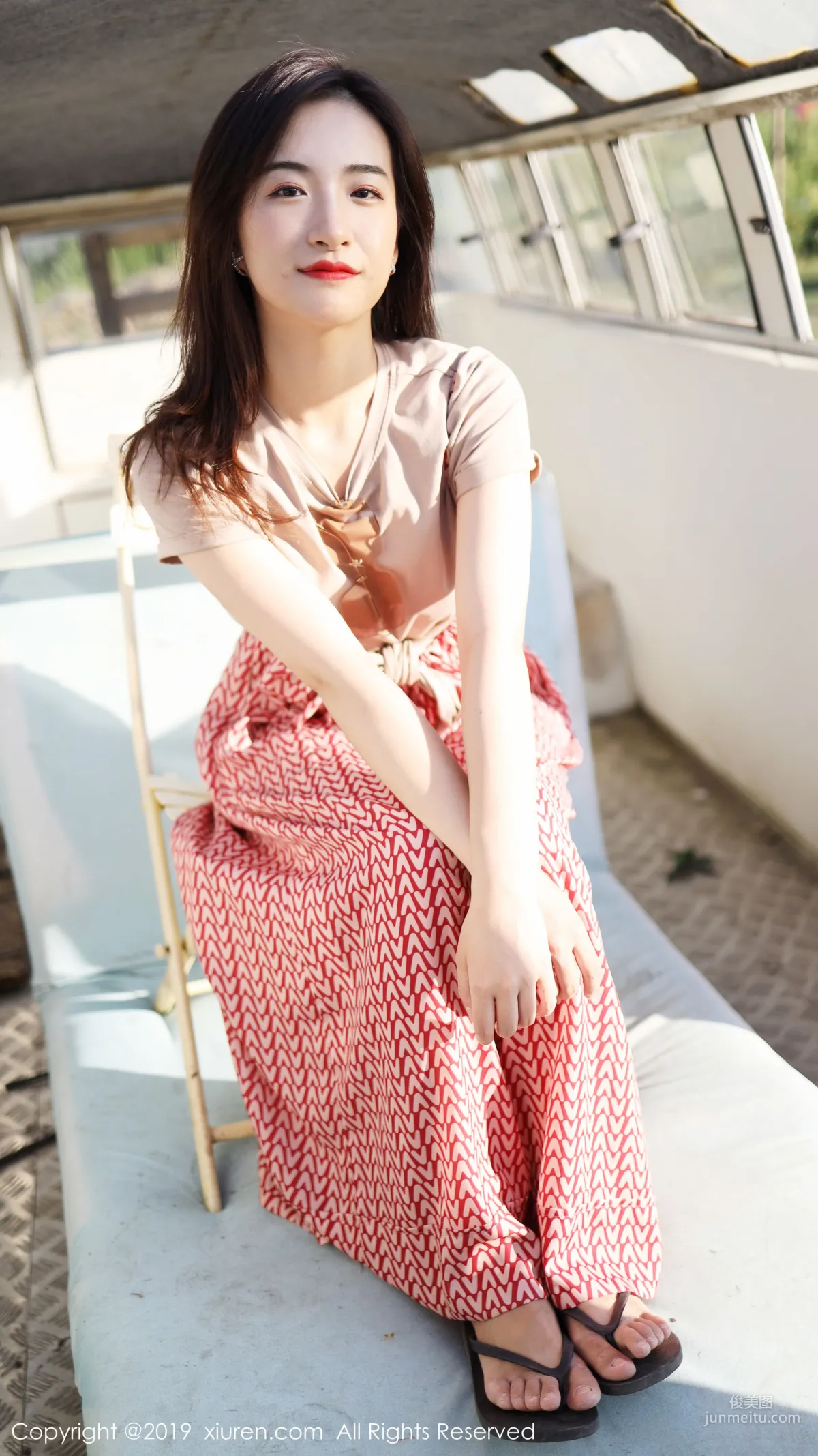 Yi'er Latte Outdoor Fresh Sweet Style Series [XiuRen] No.1718 Photo Set photo 14