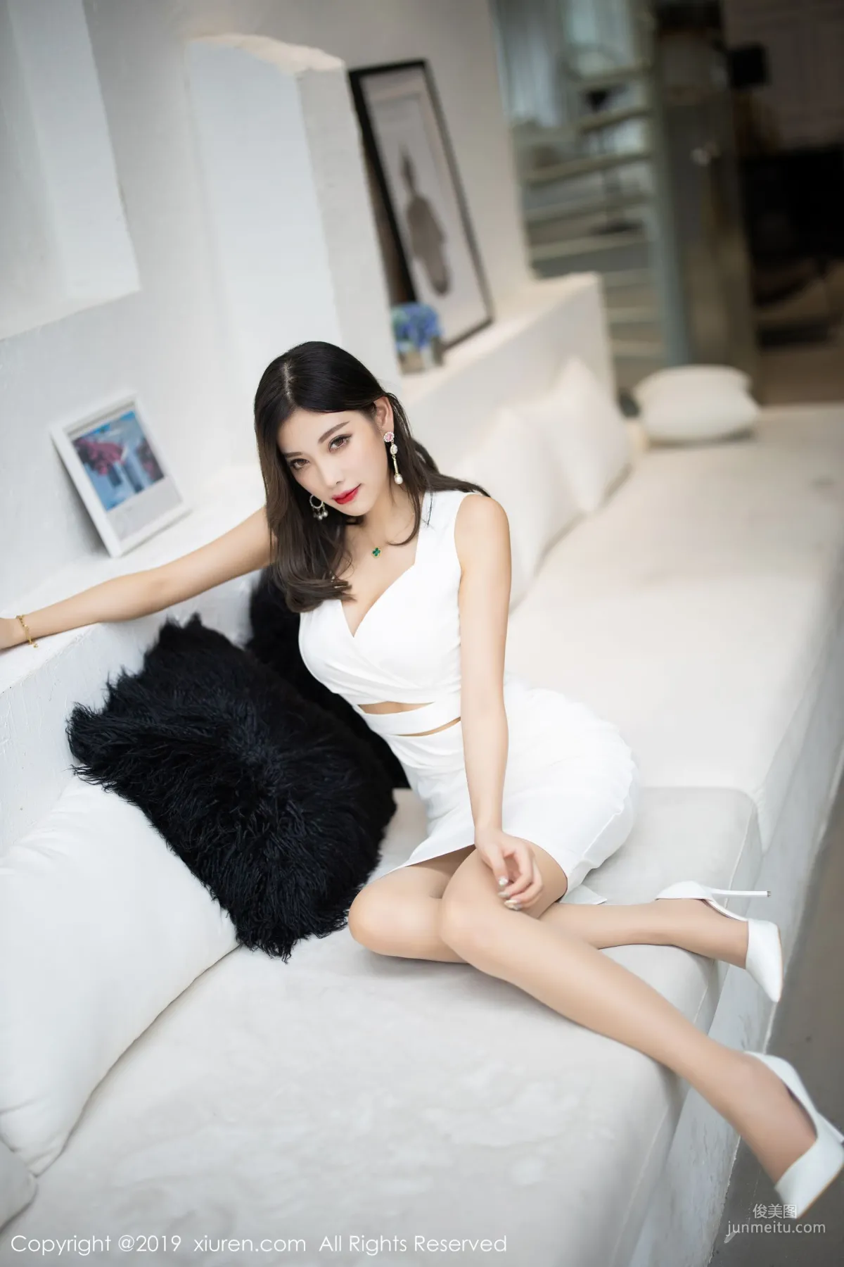 Yang Chenchen sugar Sexy Lingerie and Tempting Body [XiuRen] No.1695 Photo Set photo 11