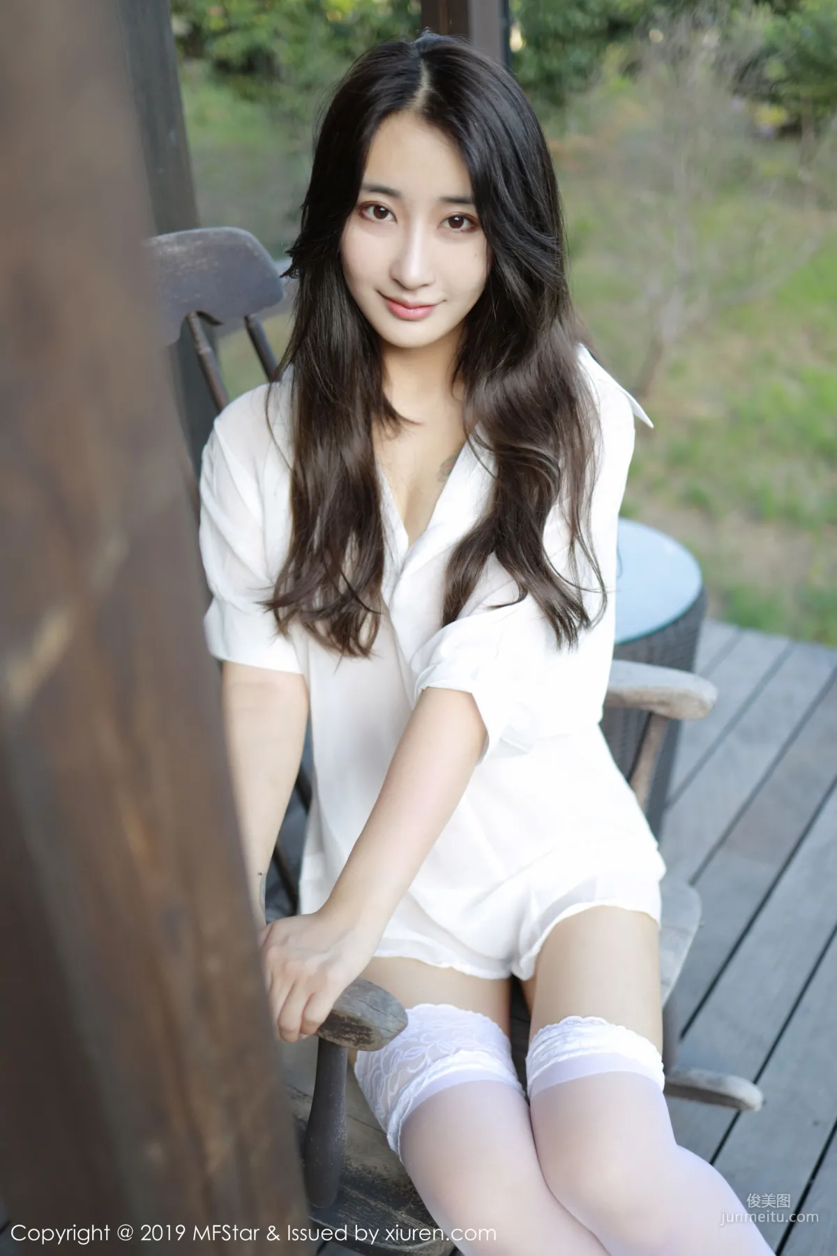 Betty Lin Zixin, Premium White Shirt Lady [MFStar] Vol.219 Photo Set photo 53