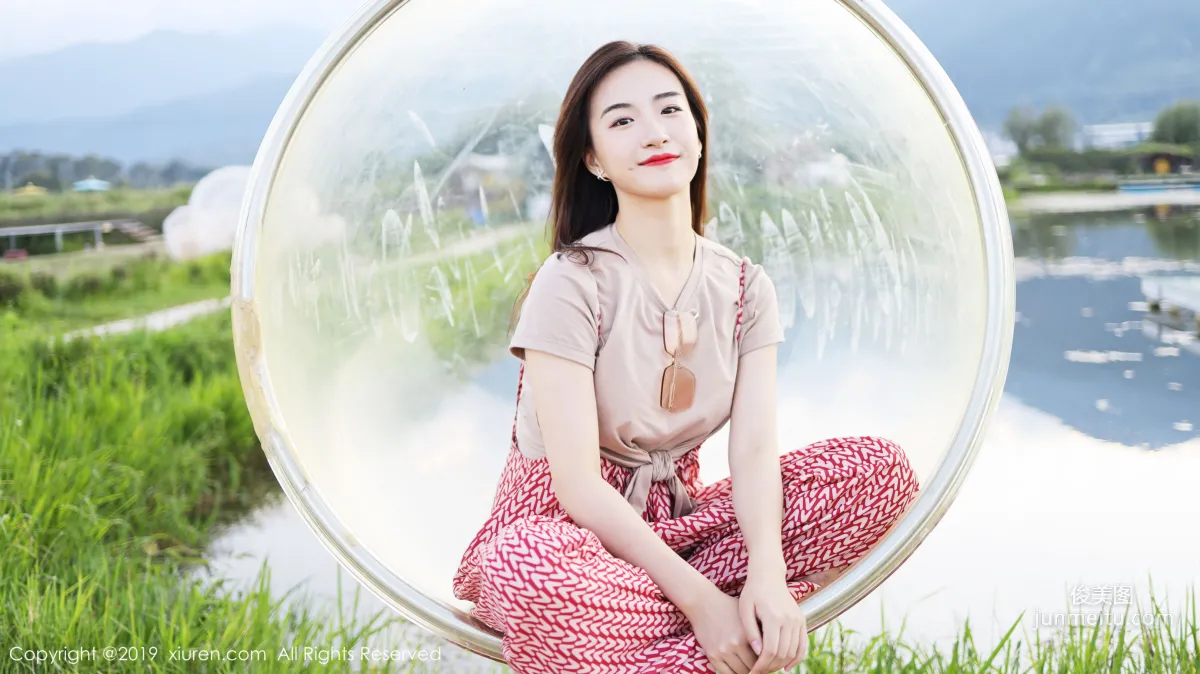 Yi'er Latte Outdoor Fresh Sweet Style Series [XiuRen] No.1718 Photo Set photo 60