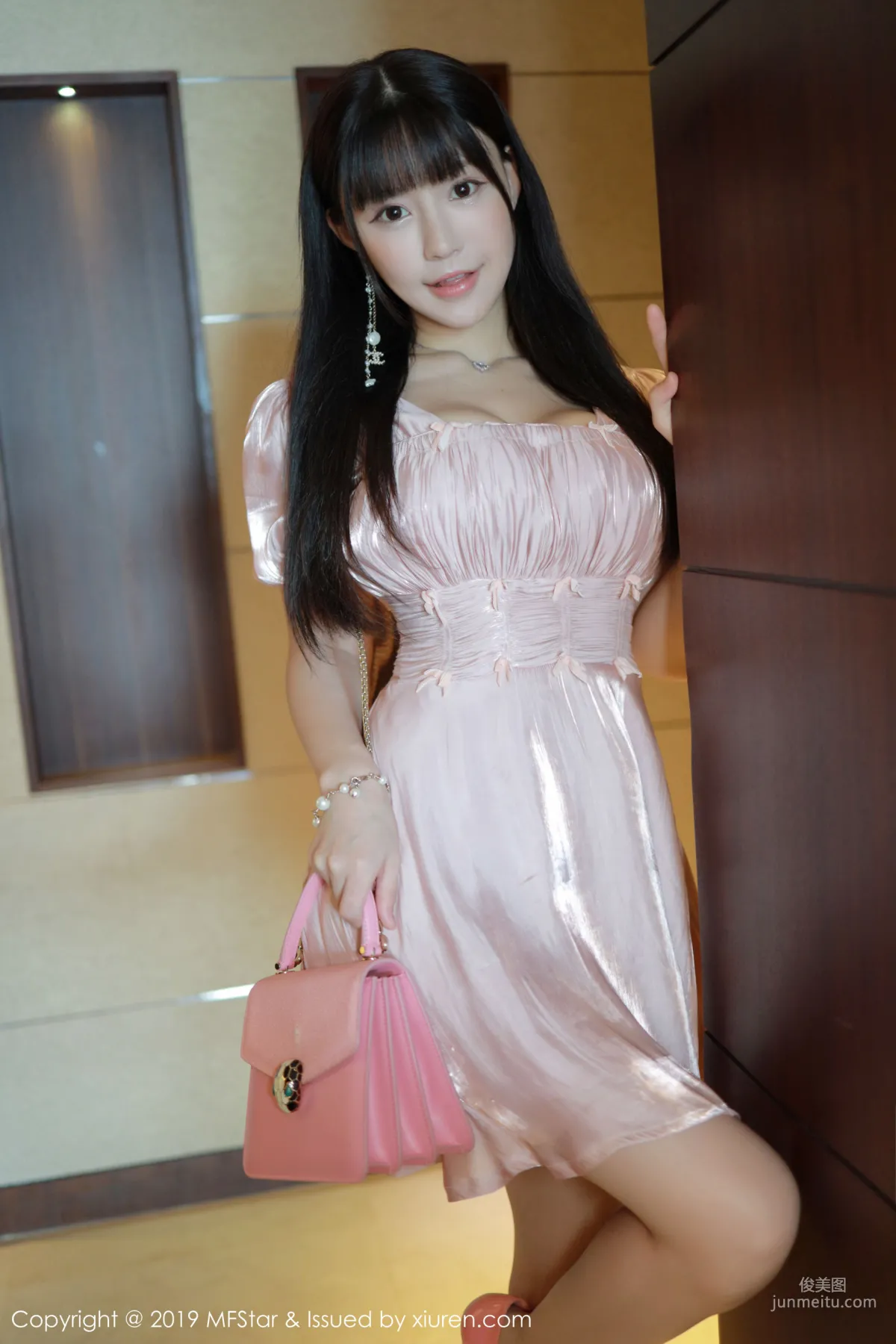 Flower Barbie Keer From Beginner to Indoor Private Shoot Charm [MFStar] Vol.217 Photo Set photo 9