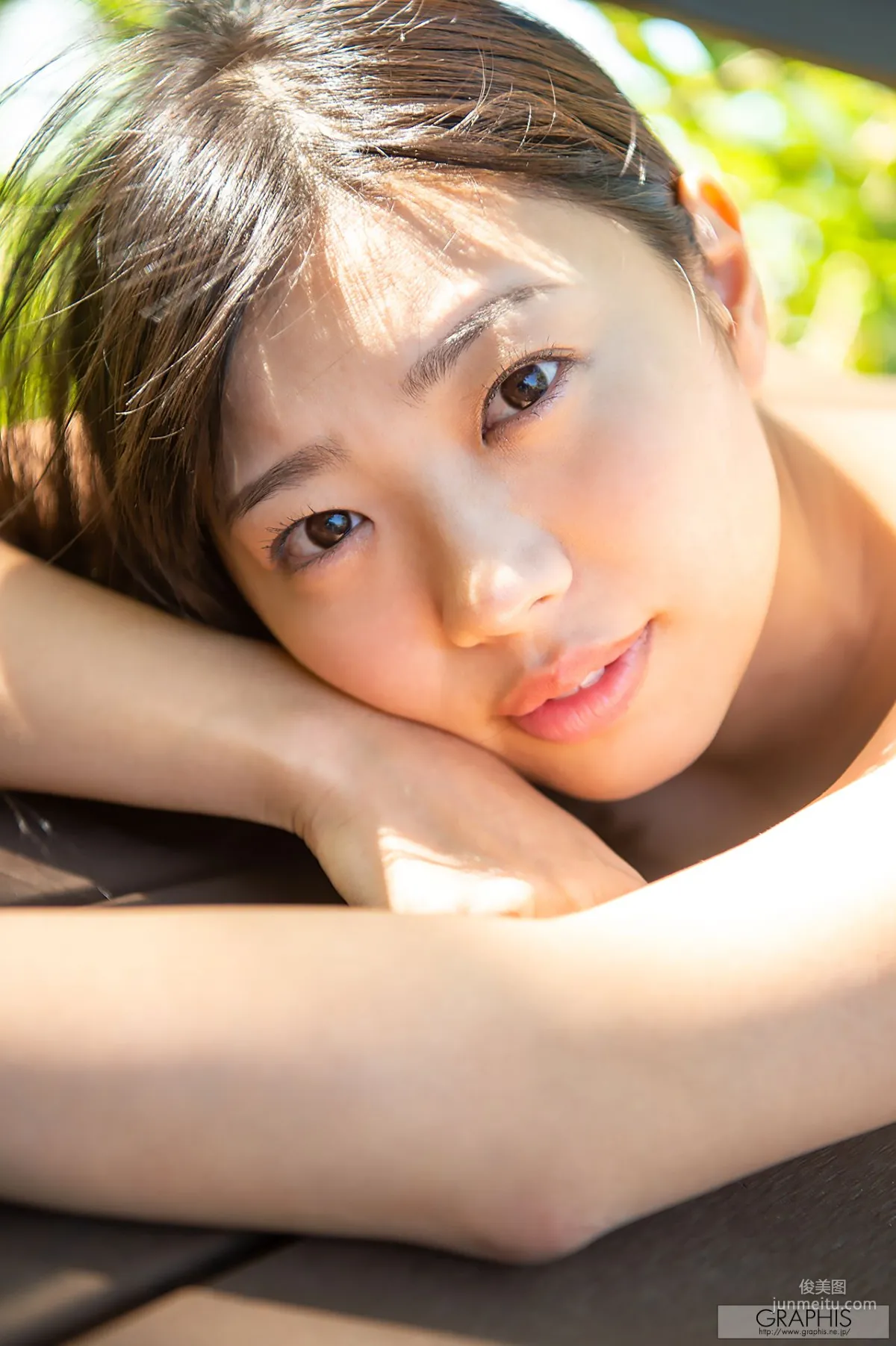 Matsuri Kiritani, Le Soleil [Graphis] Special Photo Set photo 18