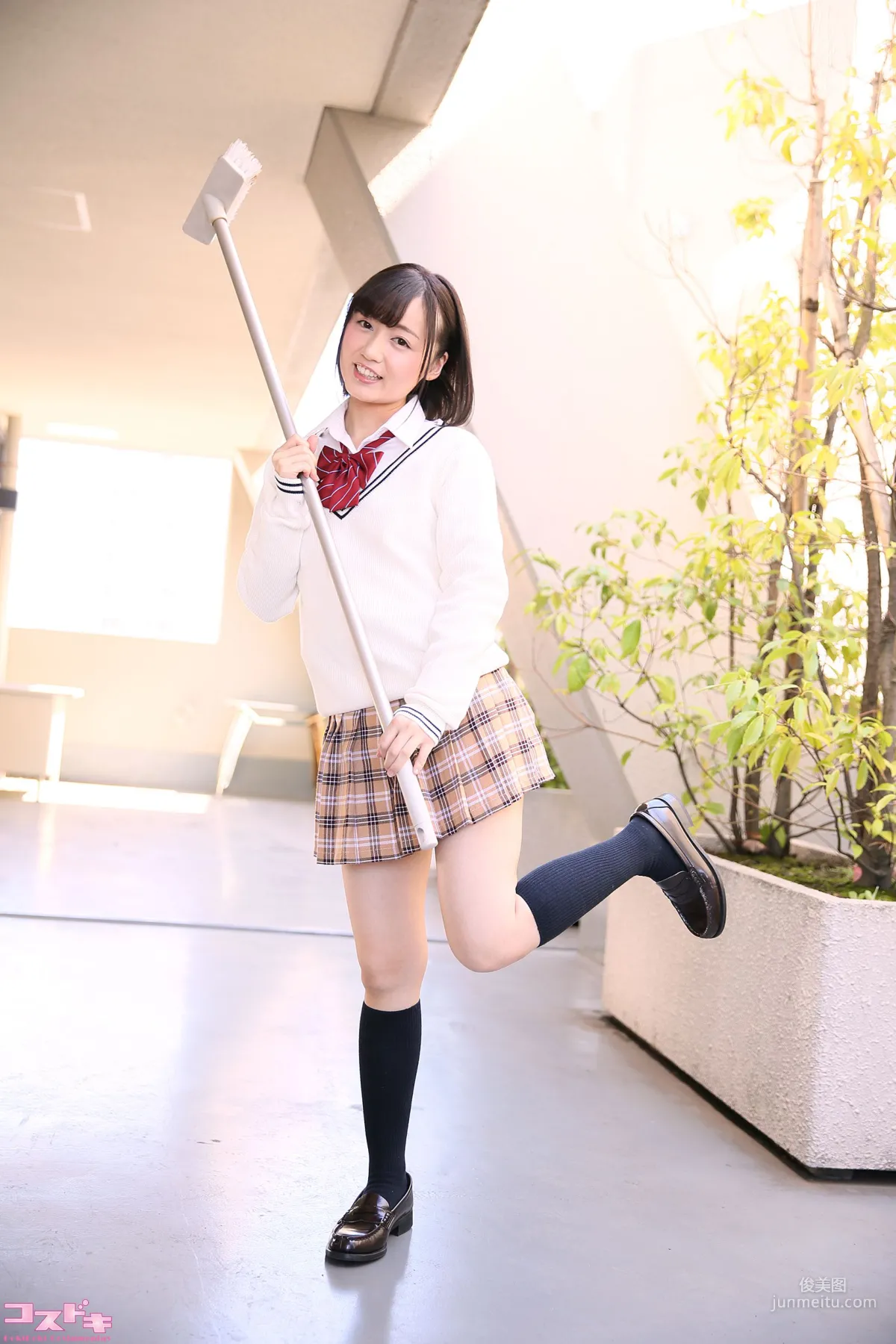 [Cosdoki] 桃井さくら momoisakura_pic_seifuku1 寫真集 46