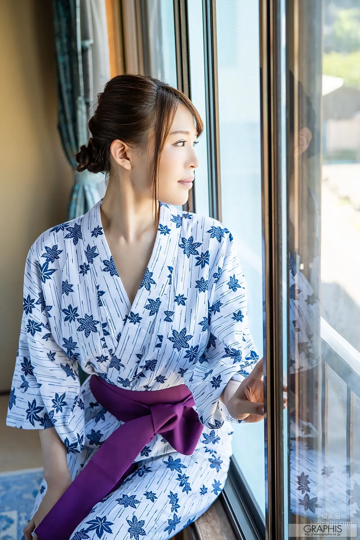 凛音とうか(凛音桃花)《Private Affairs》 [Graphis] Special Gravure 写真集44