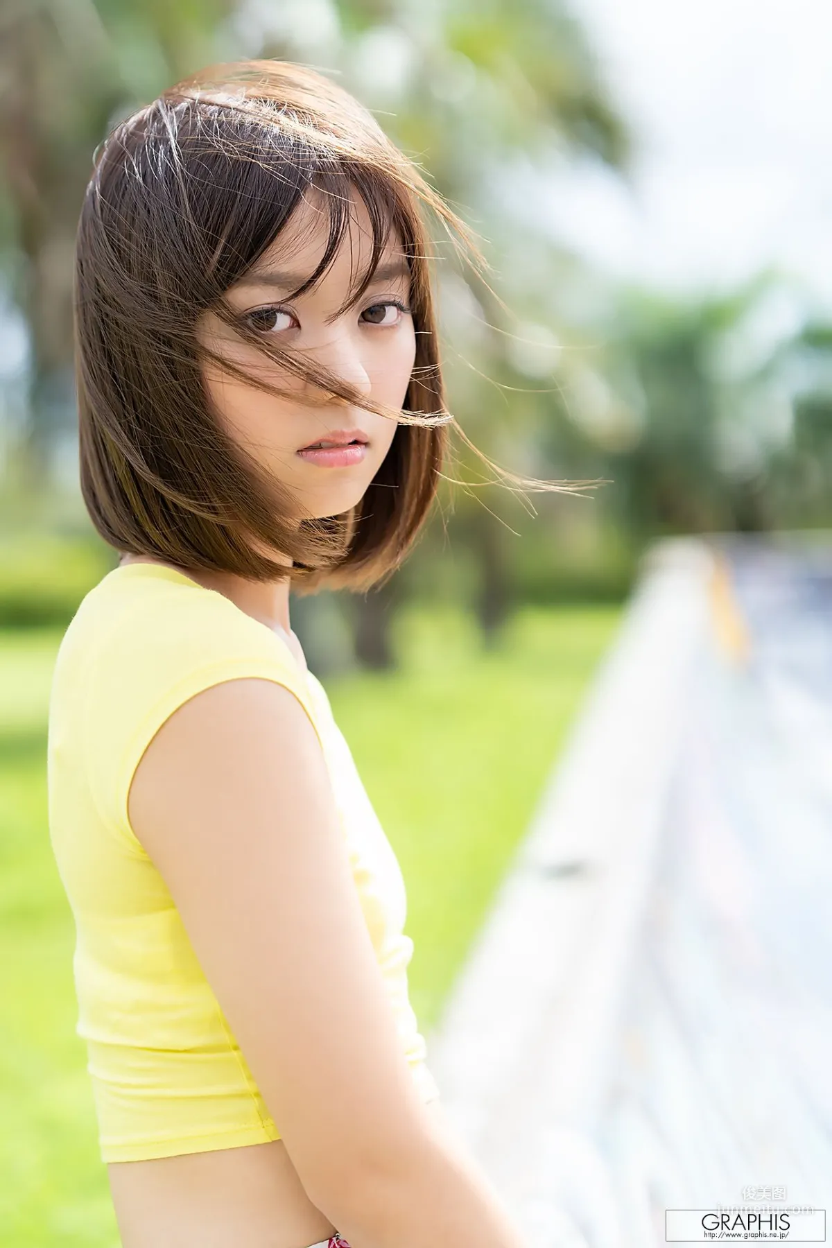 もなみ鈴(萌波铃) Suzu Monami [Graphis] First Gravure 初脱ぎ娘 No.167 写真集2