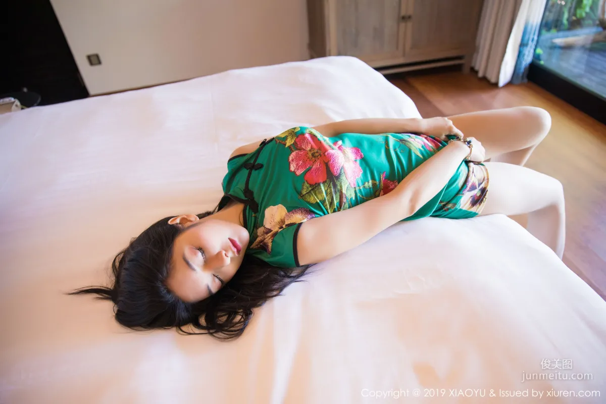 Angela Xiao Reba, Classical Charm Qipao and Seductive Stockings [XIAOYU] Vol.193 Photo Set photo 32