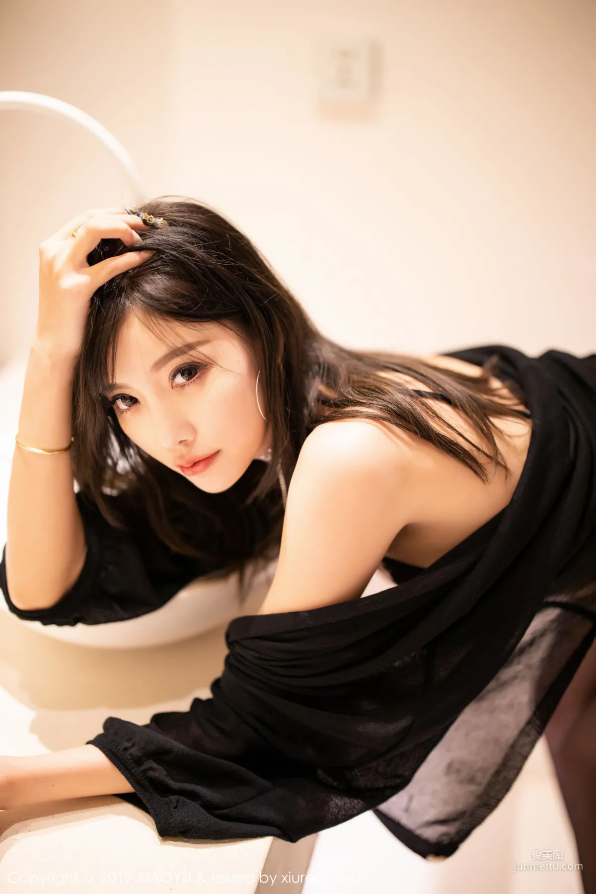 Yang Chenchen sugar, Charming Lingerie + Black Stockings and Beautiful Legs Temptation [XIAOYU] Vol.189 Photo Set photo 5