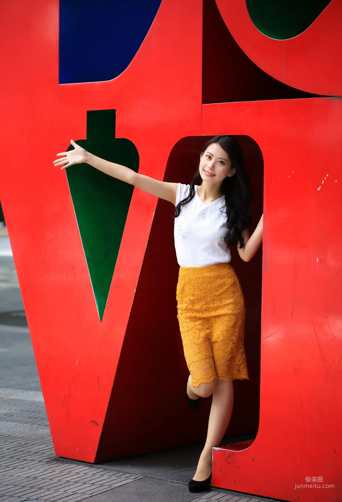 Sumire Jelly すみれゼリ 野乃すみれ《Healthy OUTIE》 写真集10