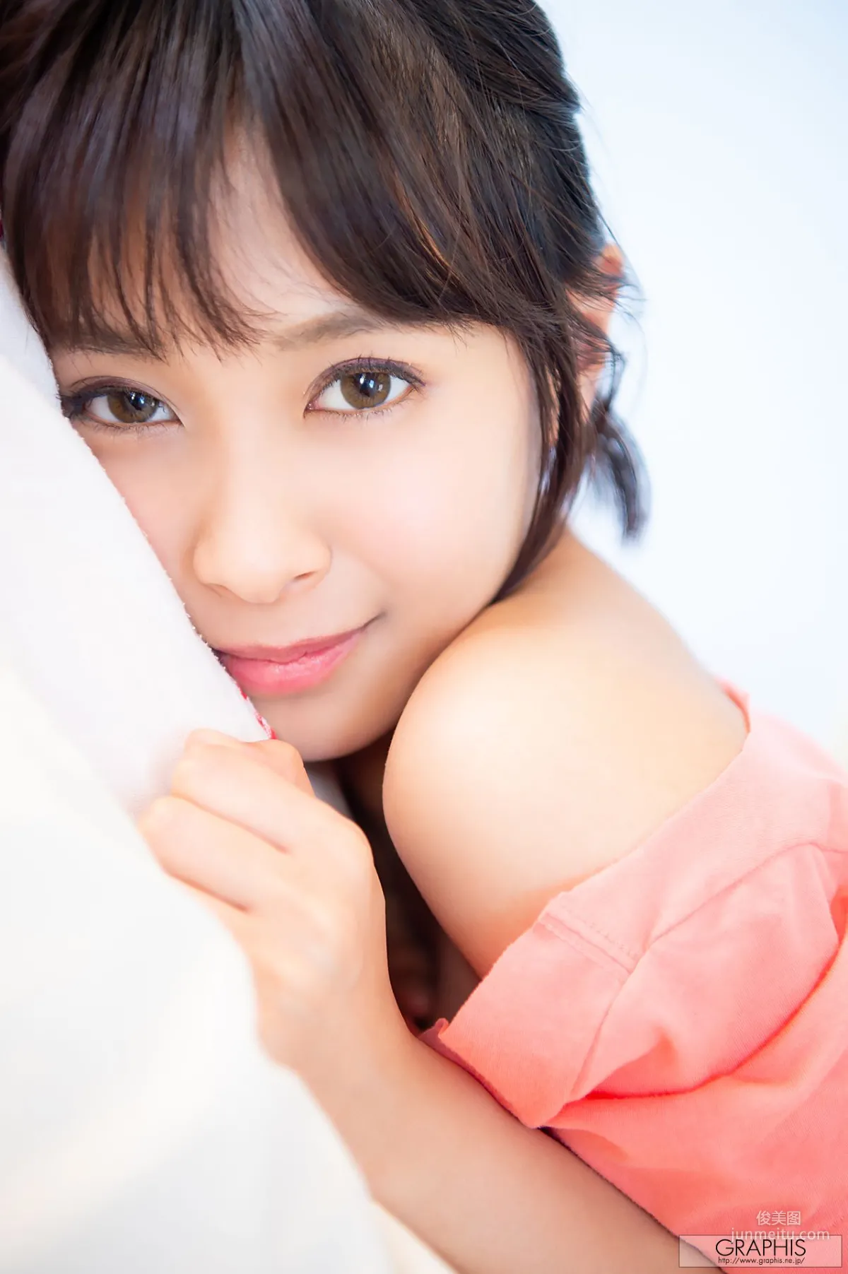 Rika Aimi: Graphis First Gravure photo 46