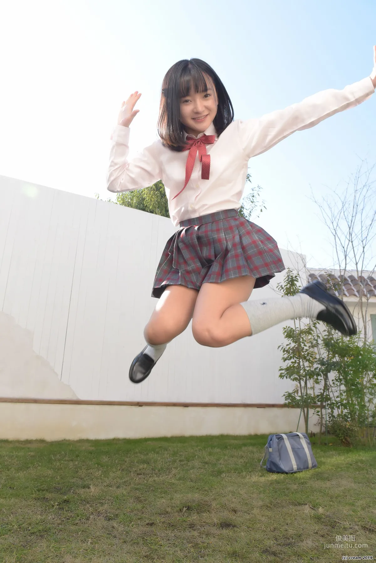 [LOVEPOP] 西永彩奈《Ayana Stripes - (Cream) - PPV》 寫真集 28