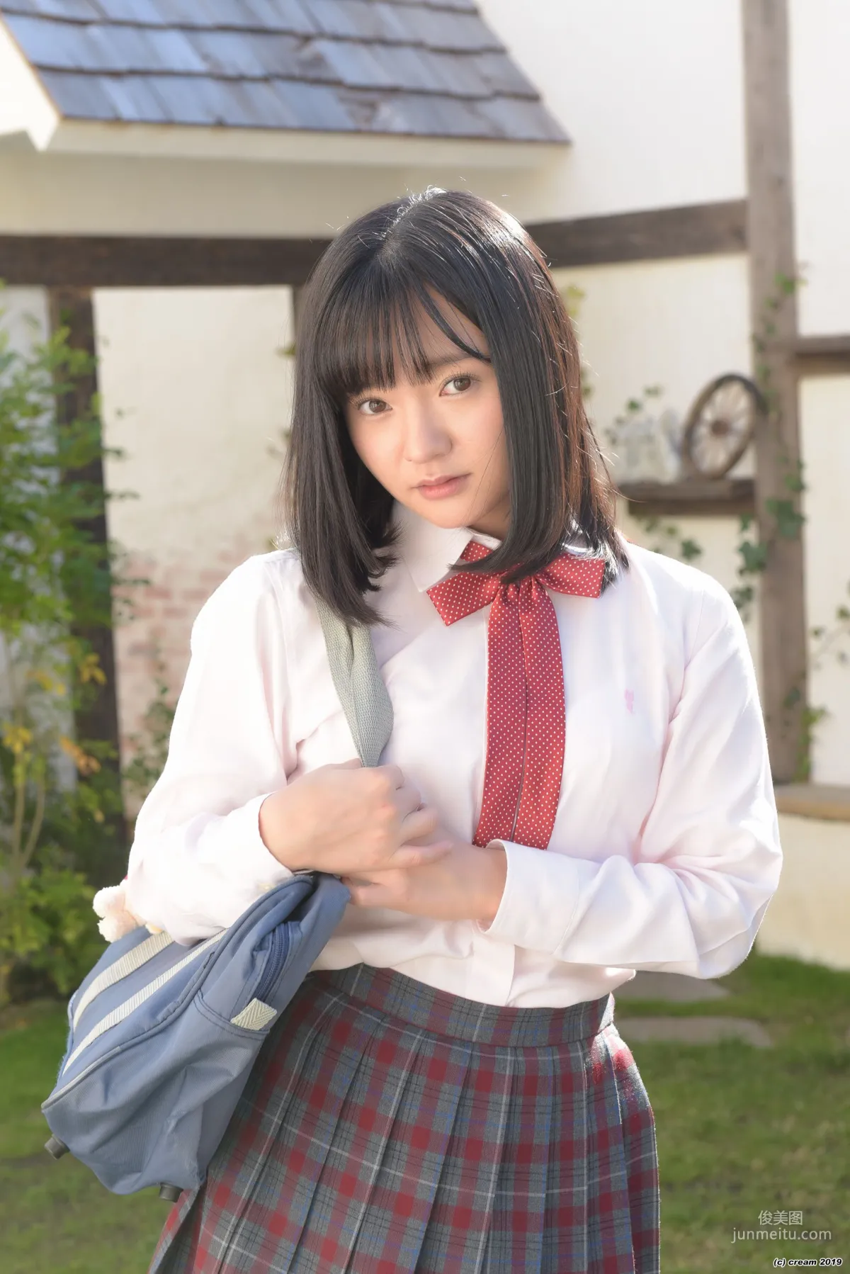 [LOVEPOP] 西永彩奈《Ayana Stripes - (Cream) - PPV》 寫真集 31