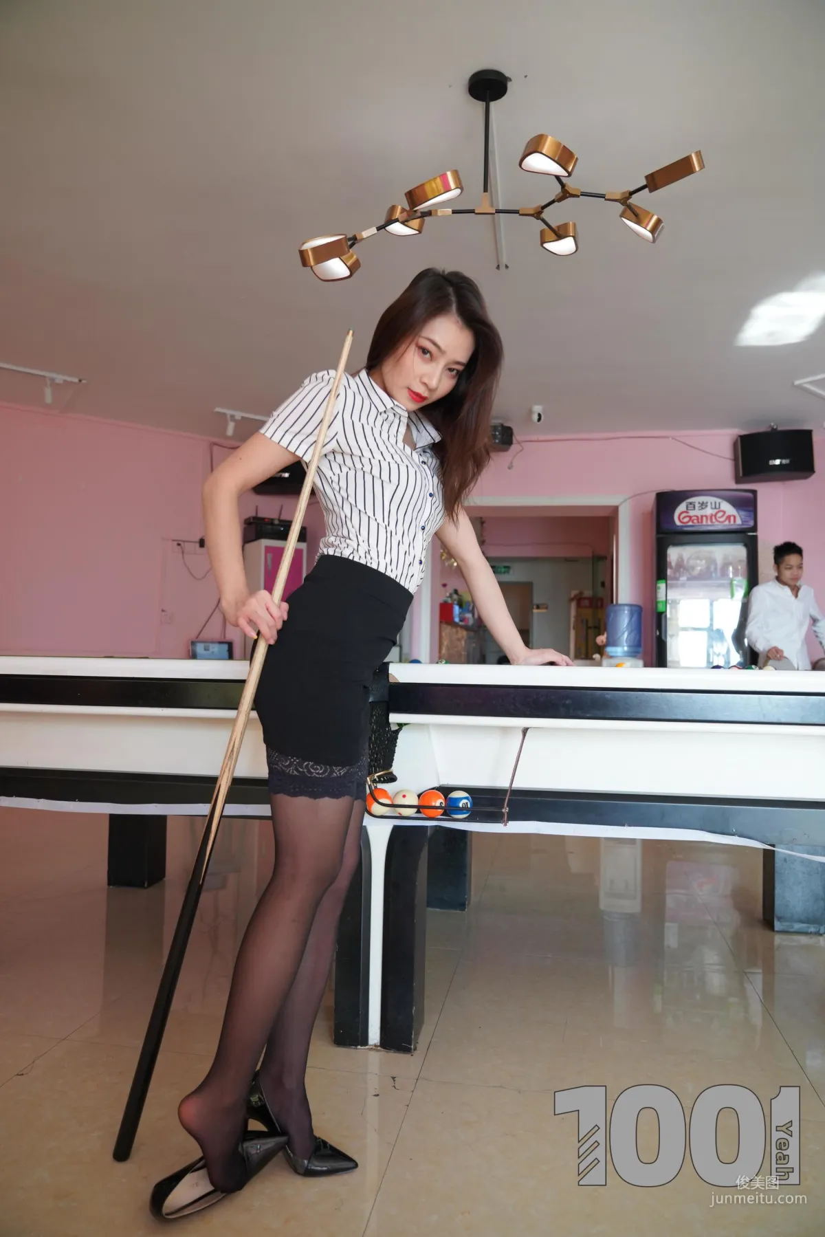 Model Zhen Zhen, Billiards Female Coach 3 [One Thousand and One Nights] Beautiful Legs High Heels Silk Stockings Photo Set photo 73