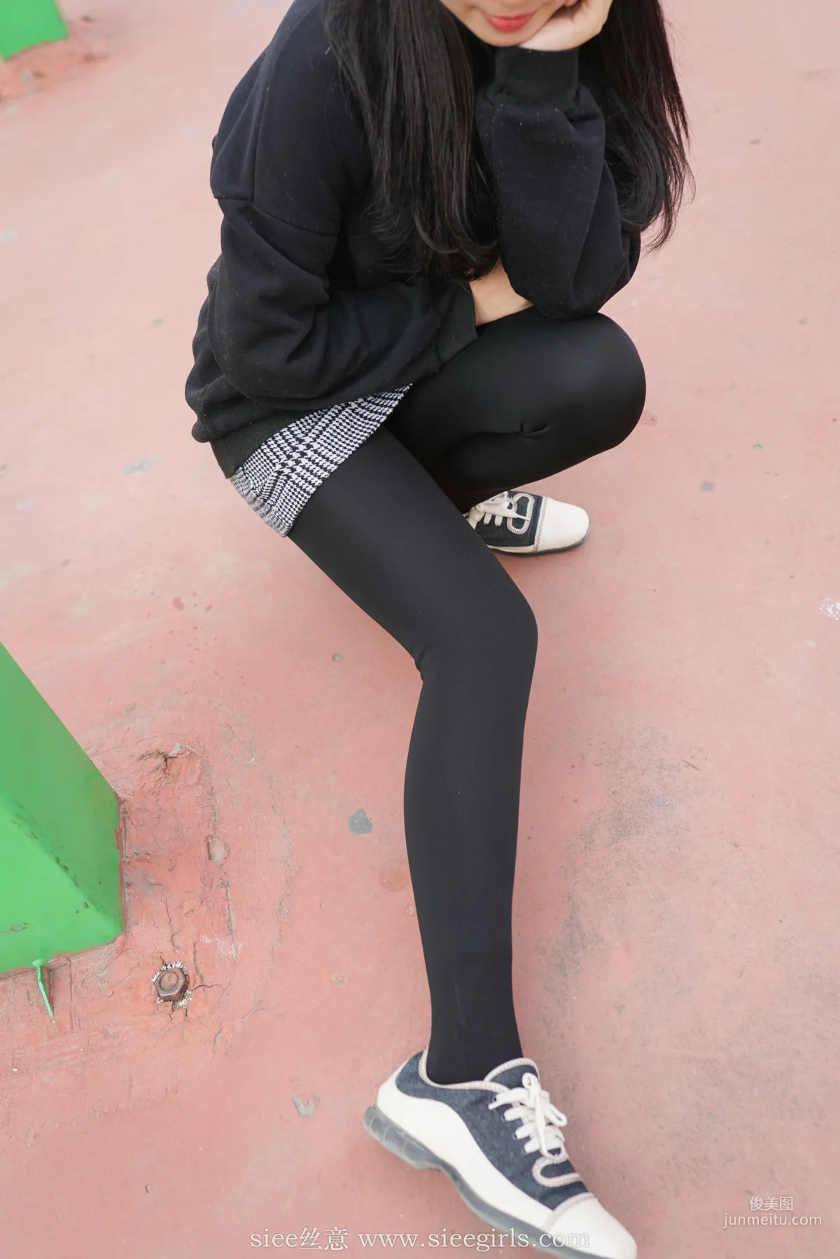 Xiong Xiong, Senior Girl Will Accompany You in the New Year [SIEE] No.403 Photo Set photo 28