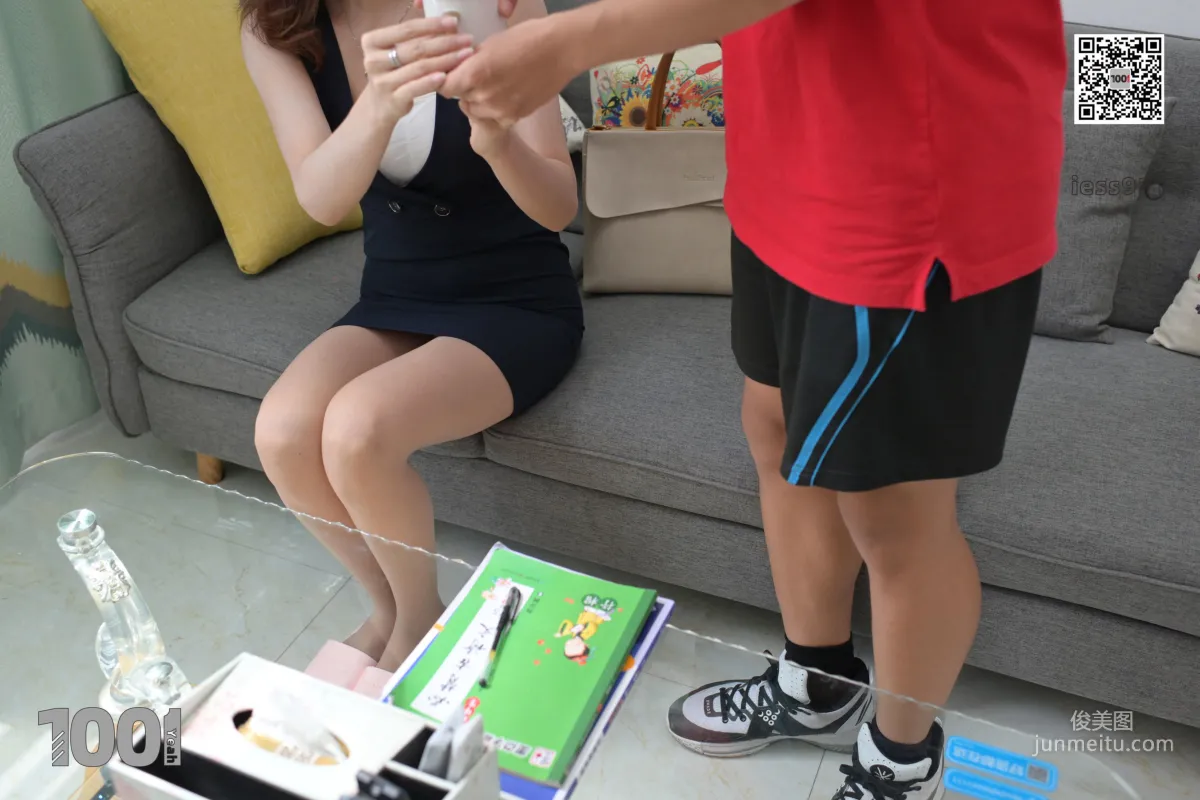 Model Lucy, Son's Private Tutor 1 [IESS One Thousand and One Nights] Beautiful Legs and Silk Feet Photo Set photo 41