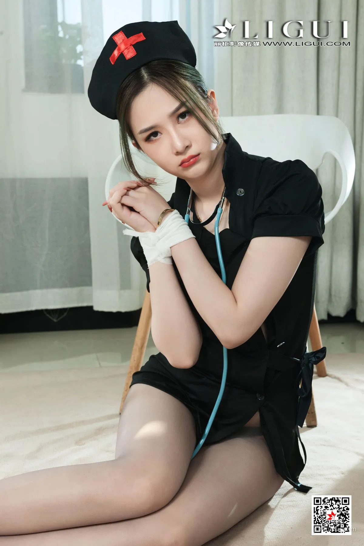 Model 婷婷《美麗的灰絲護士》 [麗櫃美束Ligui] 寫真集 8