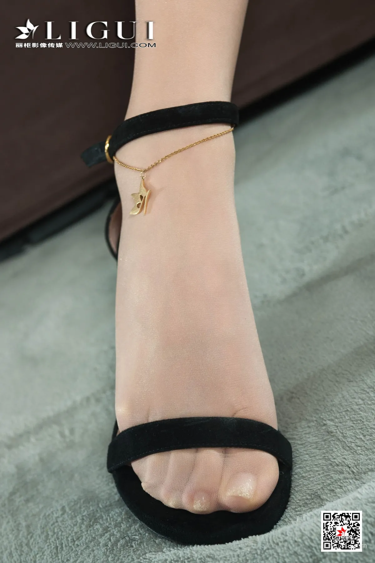 Model 小紫《长腿高跟肉丝OL》 [丽柜Ligui] 写真集28