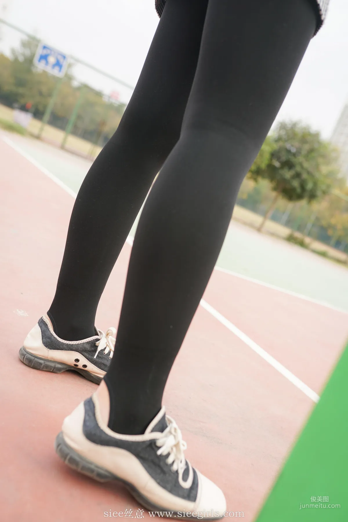 Xiong Xiong, Senior Girl Will Accompany You in the New Year [SIEE] No.403 Photo Set photo 15