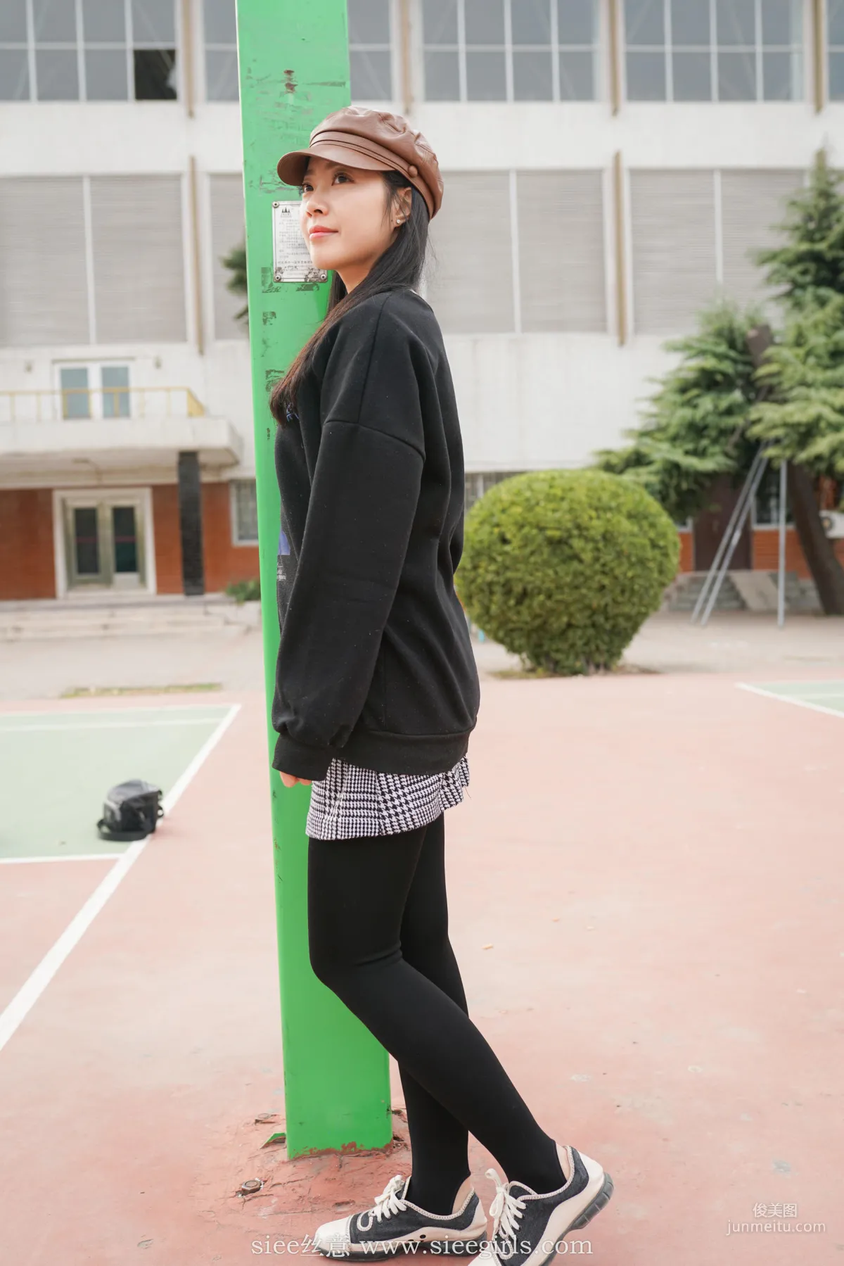 Xiong Xiong, Senior Girl Will Accompany You in the New Year [SIEE] No.403 Photo Set photo 8