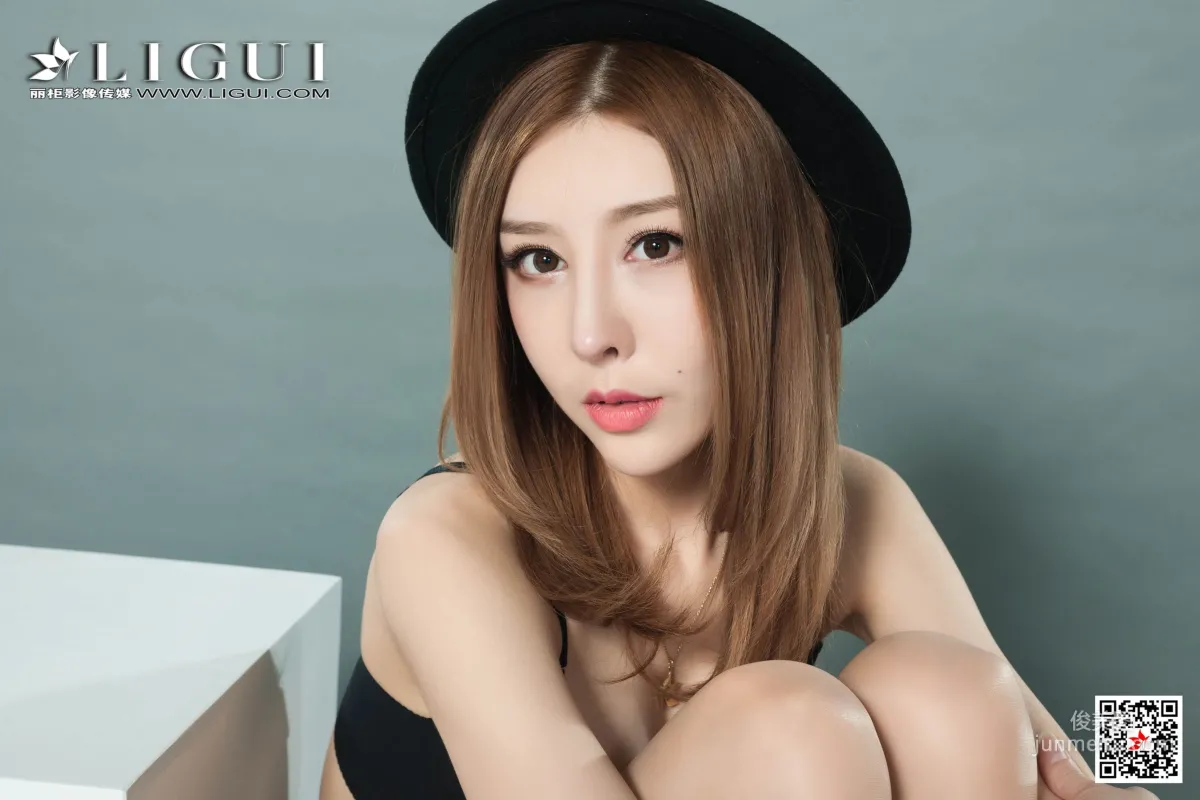 Model Tu Zi, Flesh Stockings and Ultra Short Denim Hot Pants [Ligui] Web Beauty Photo Set photo 72