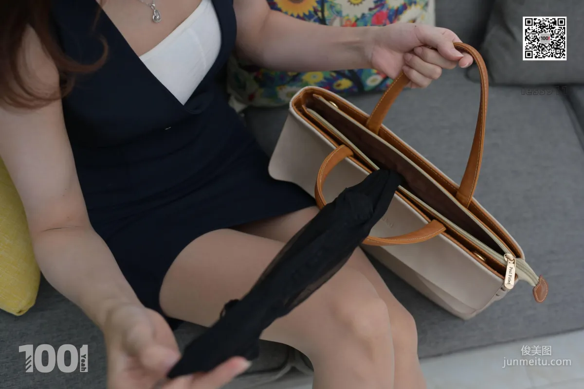 Model Lucy, Son's Private Tutor 1 [IESS One Thousand and One Nights] Beautiful Legs and Silk Feet Photo Set photo 60