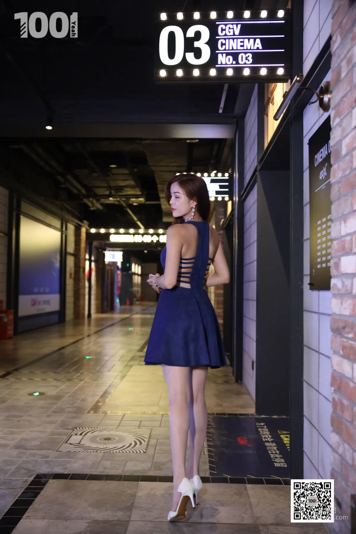 Model Lucy, Cinema 4 [IESS] Beautiful Legs and Feet Photo Set photo 34