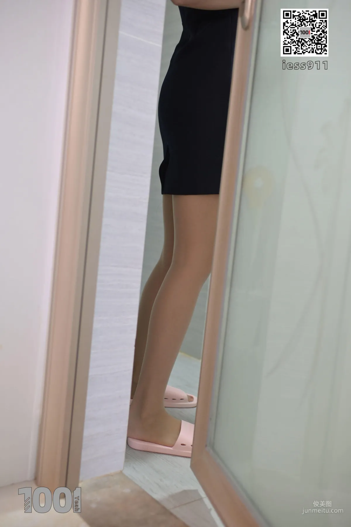 Model Lucy, Son's Private Tutor 1 [IESS One Thousand and One Nights] Beautiful Legs and Silk Feet Photo Set photo 77