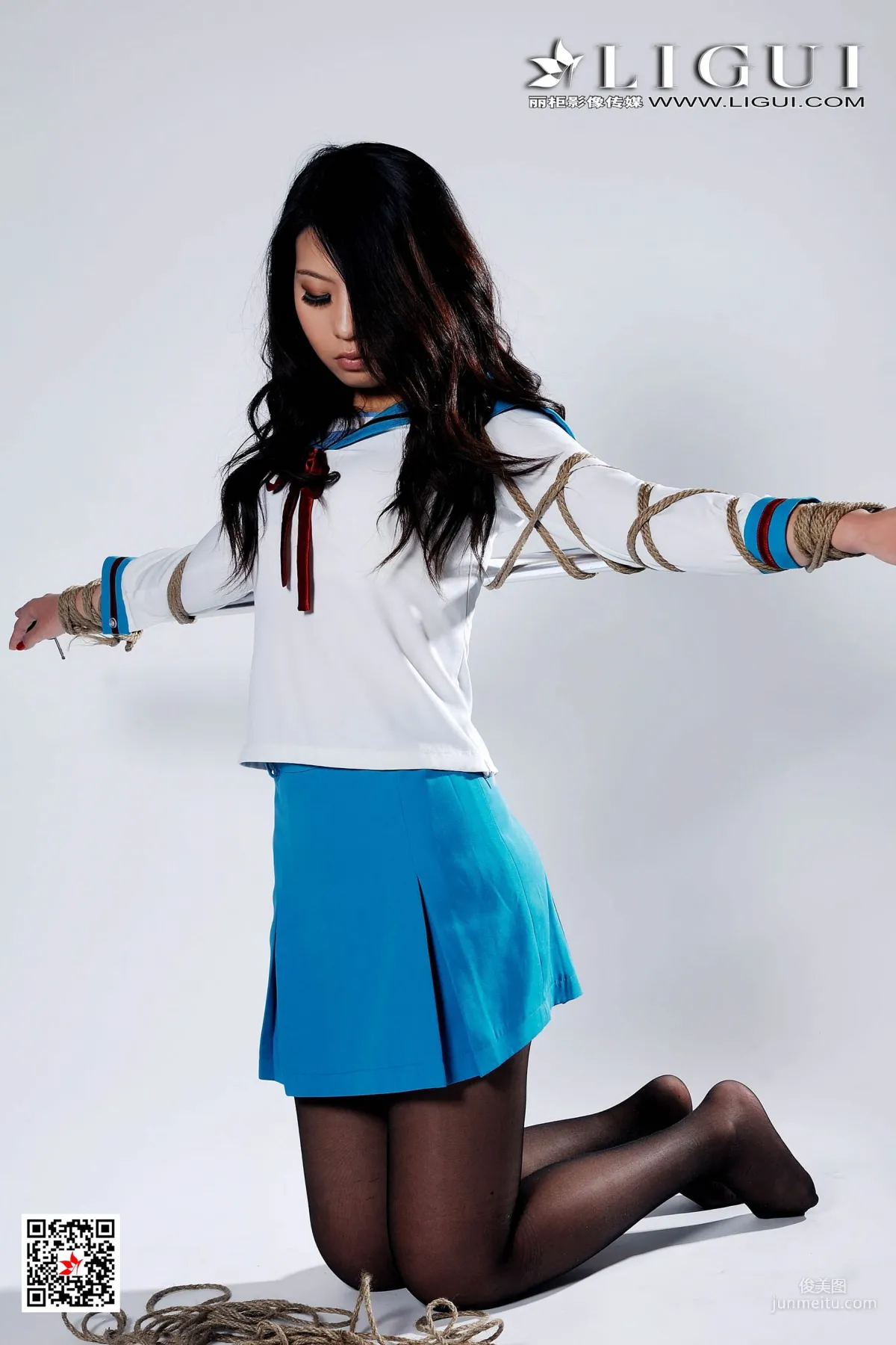 Model 幽幽《制服黑丝捆绑》 [丽柜美束Ligui] 写真集4