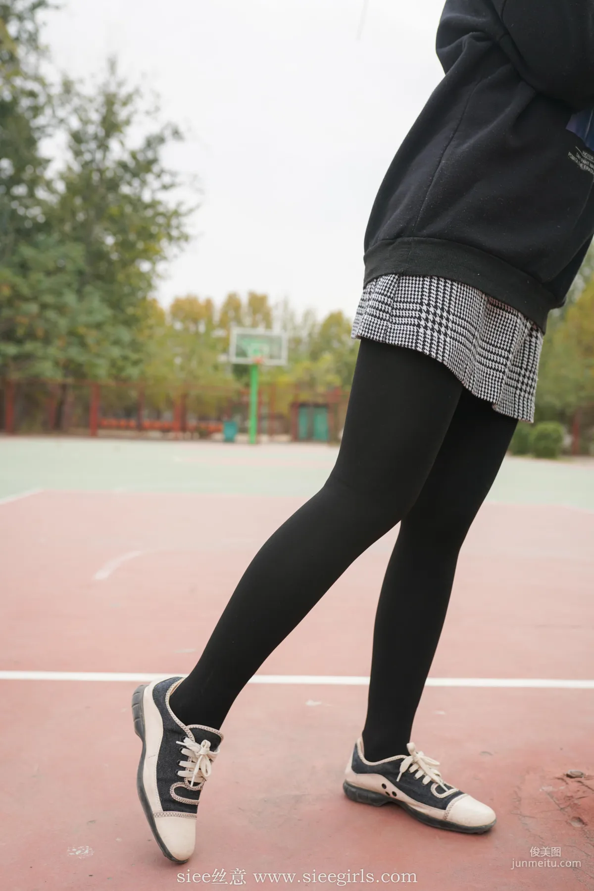 Xiong Xiong, Senior Girl Will Accompany You in the New Year [SIEE] No.403 Photo Set photo 18