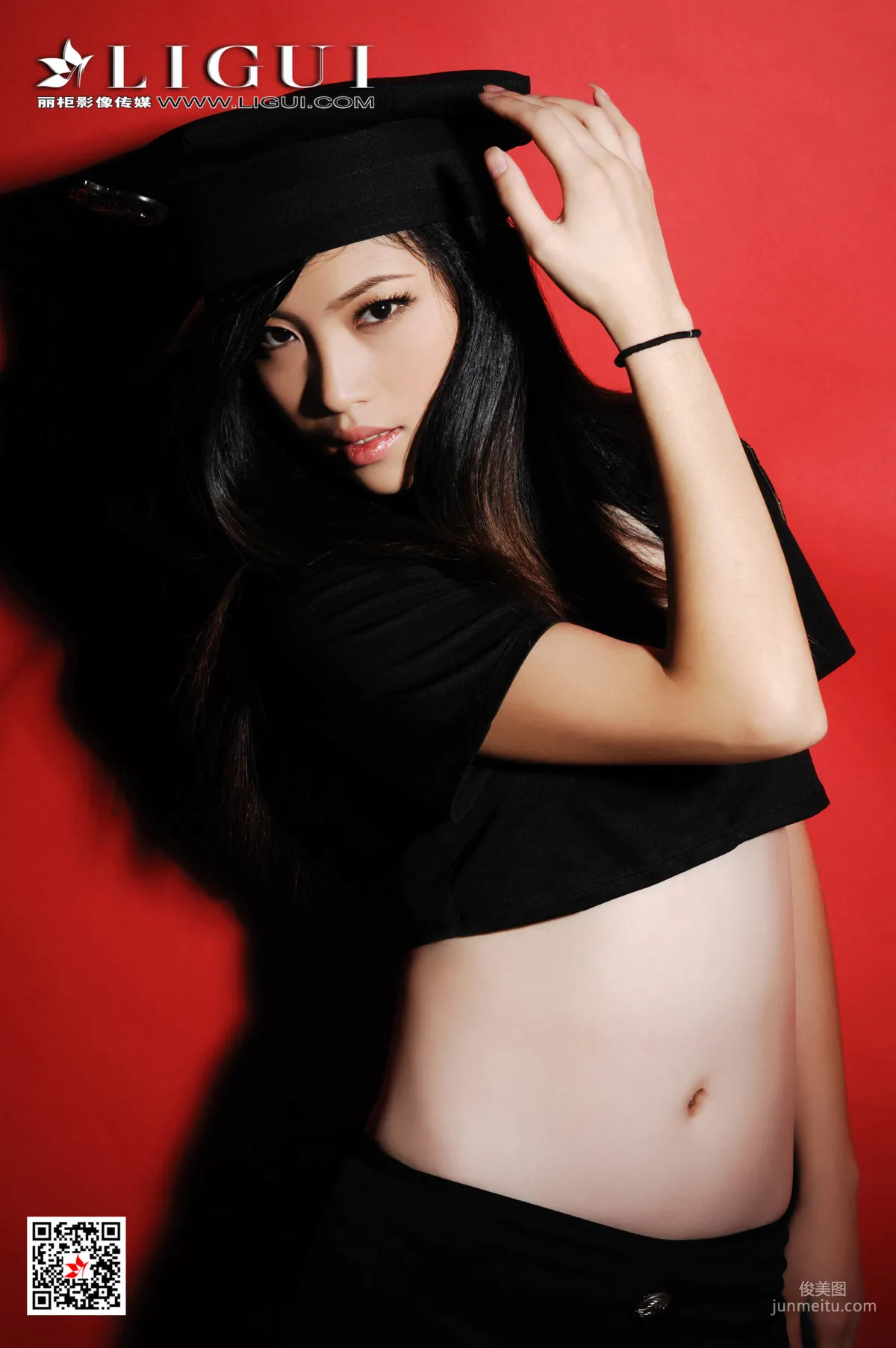 Model 左左《黑丝女警皮鞭》 [丽柜Ligui] 写真集6