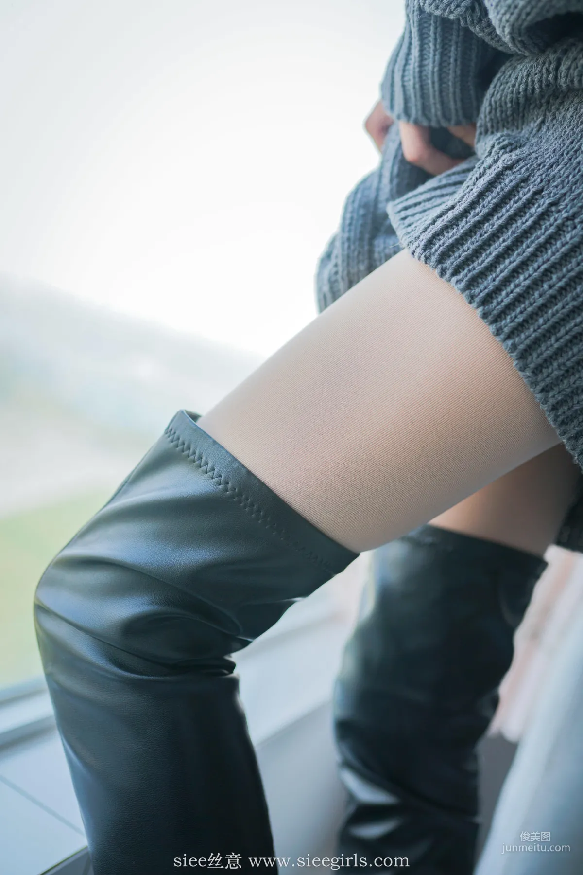 Qianqian, Time Is Short, the World Is Far [SIEE] No.395 Photo Set photo 53