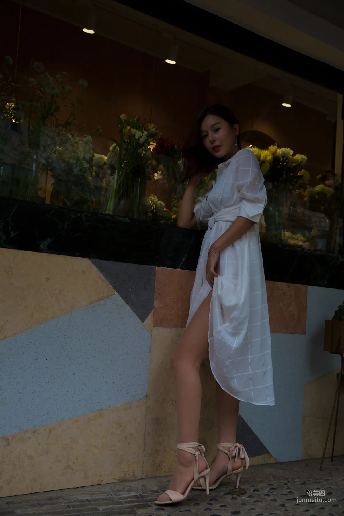 [GIRLISS] ROSI Under the Skirt of the Cool Ice Winter Photo Set photo 31