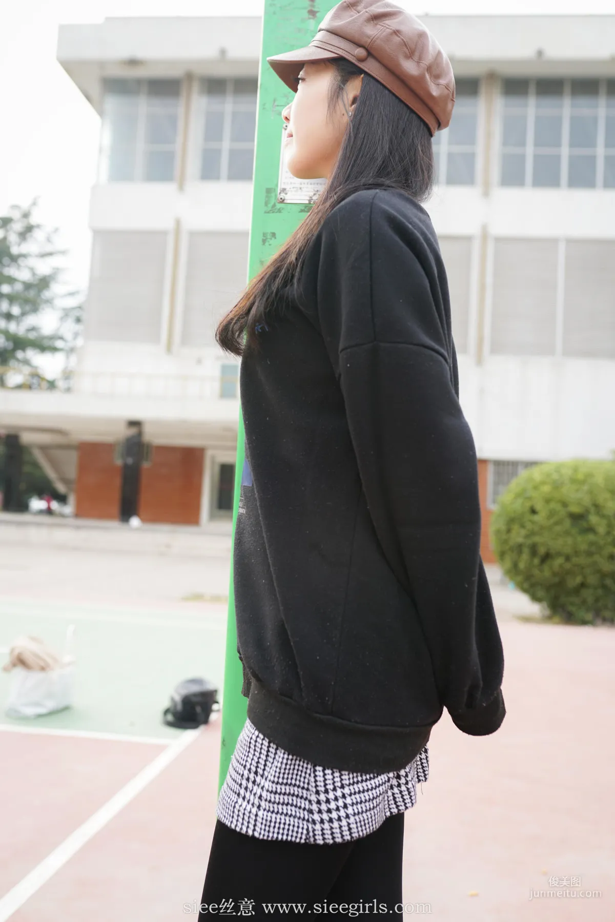 Xiong Xiong, Senior Girl Will Accompany You in the New Year [SIEE] No.403 Photo Set photo 6