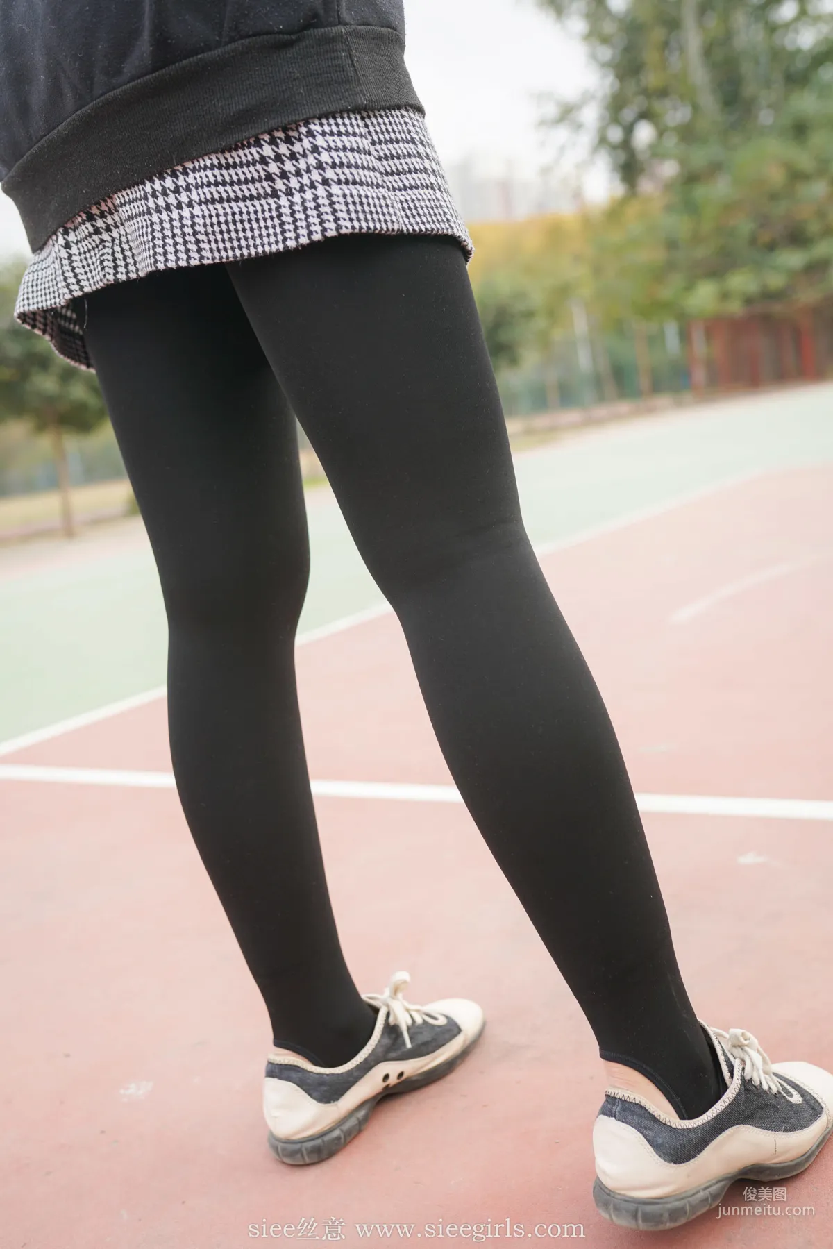 Xiong Xiong, Senior Girl Will Accompany You in the New Year [SIEE] No.403 Photo Set photo 13