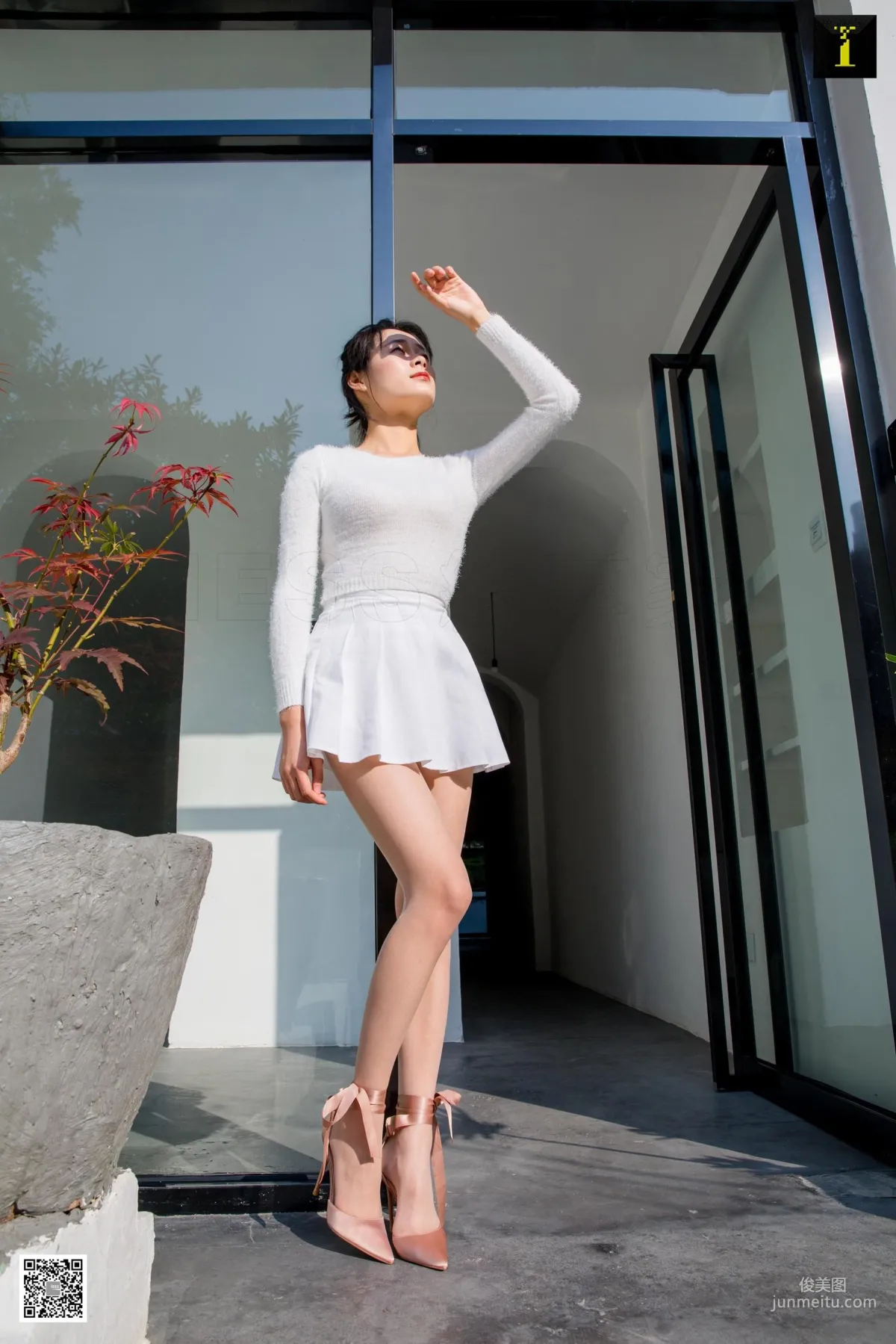 Xiao Xiao, Sunbathing and Sterilizing [IESS] Photo Set photo 89