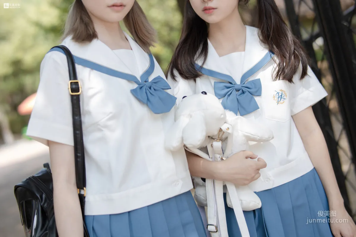 默陌&Aika《80D白絲過膝襪》 [森蘿财團] JKFUN-025 寫真集 22