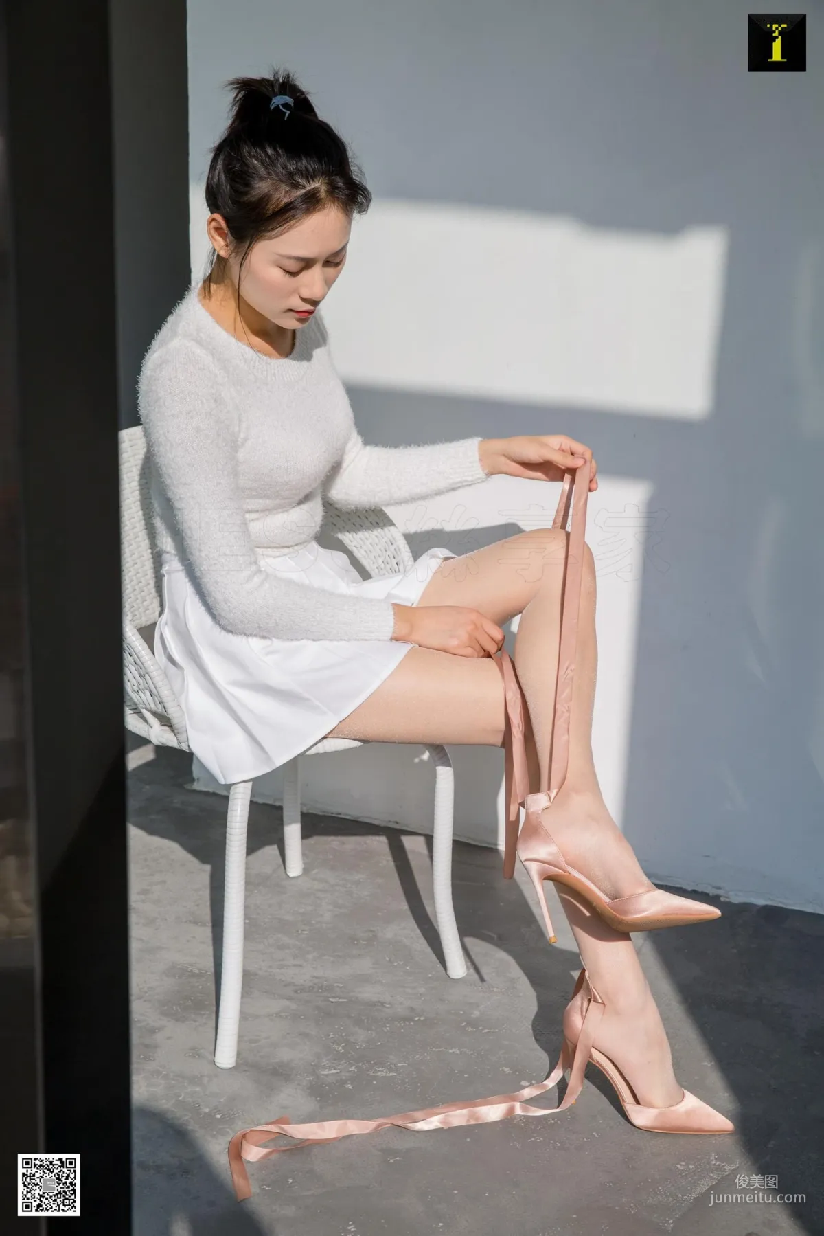 Xiao Xiao, Sunbathing and Sterilizing [IESS] Photo Set photo 87