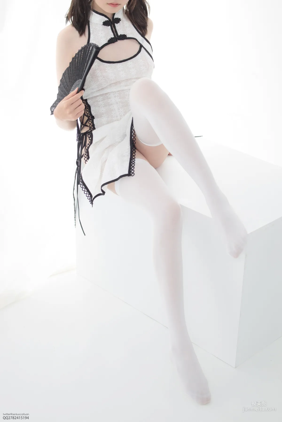 Aika《慵懶的旗袍》 高筒襪80D [森蘿财團] JKFUN-035 寫真集 44