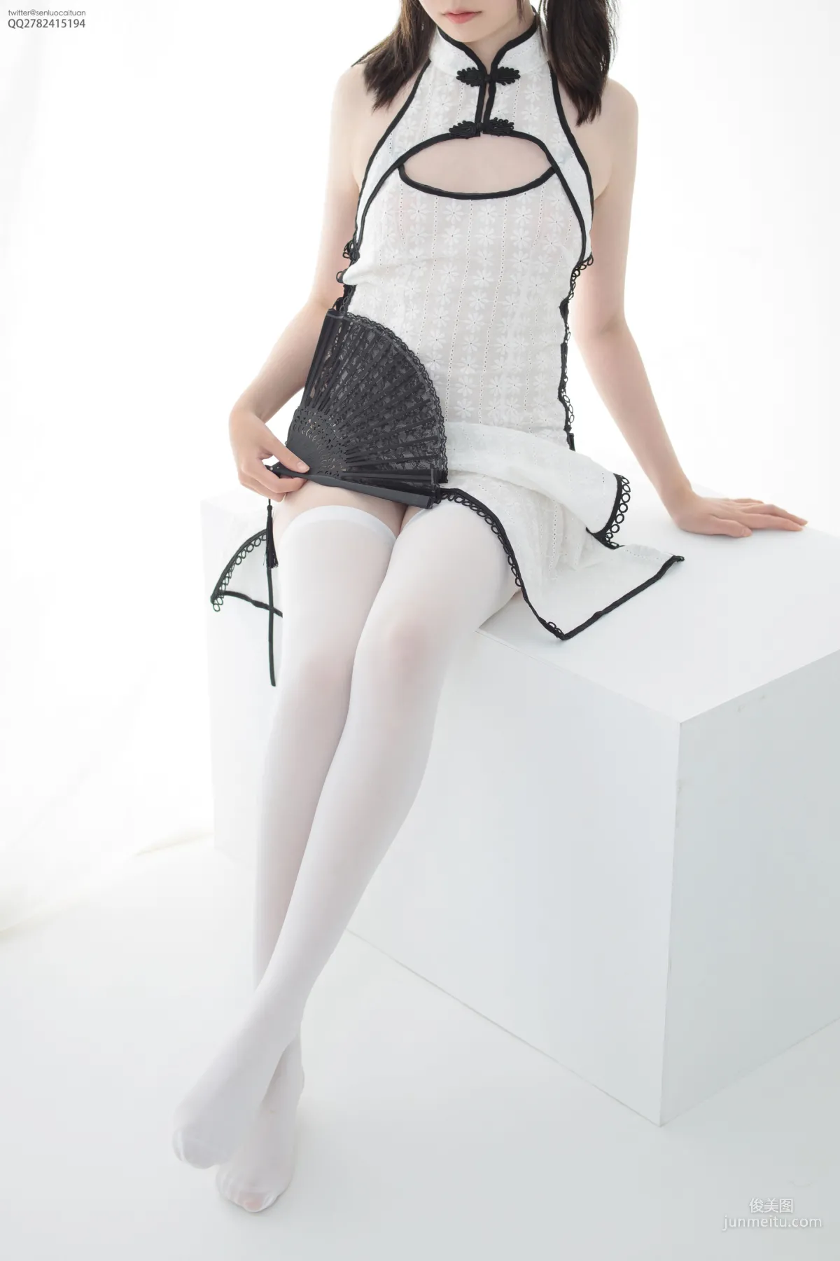 Aika《慵懶的旗袍》 高筒襪80D [森蘿财團] JKFUN-035 寫真集 34