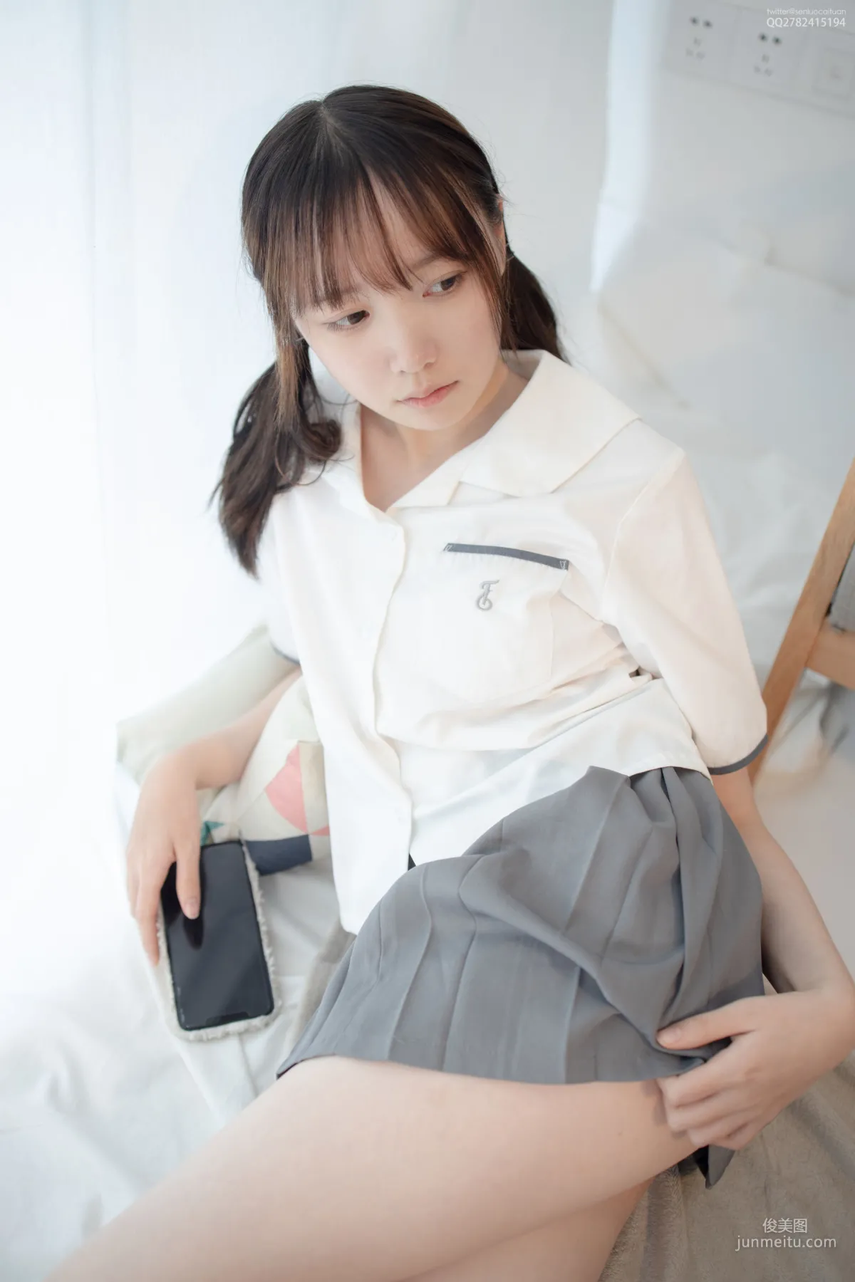 Aika《JK裸足》 [森蘿财團] JKFUN-047 寫真集 7