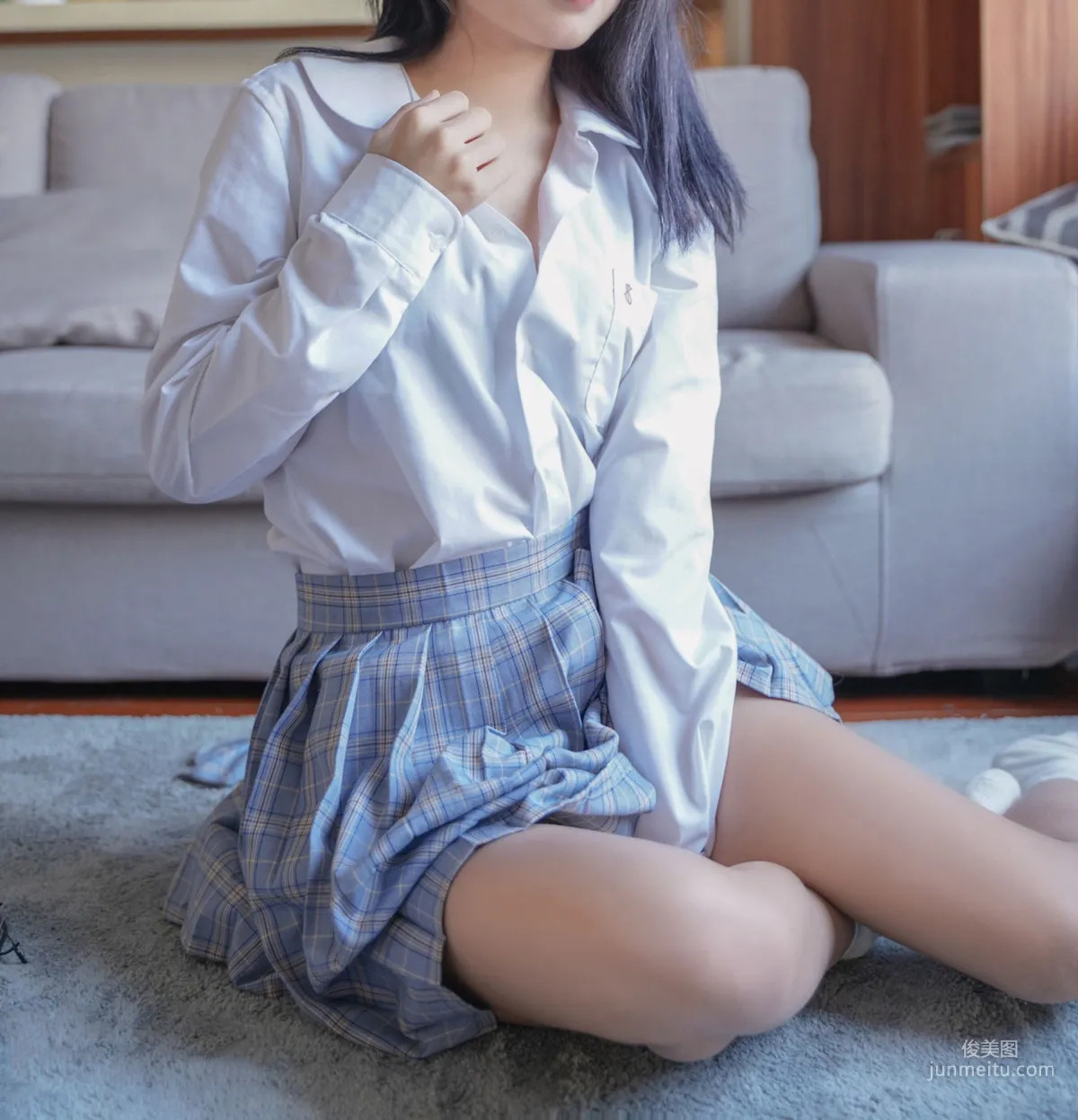 《裸腿制服裙》 [喵糖映画] VOL.047 写真集42