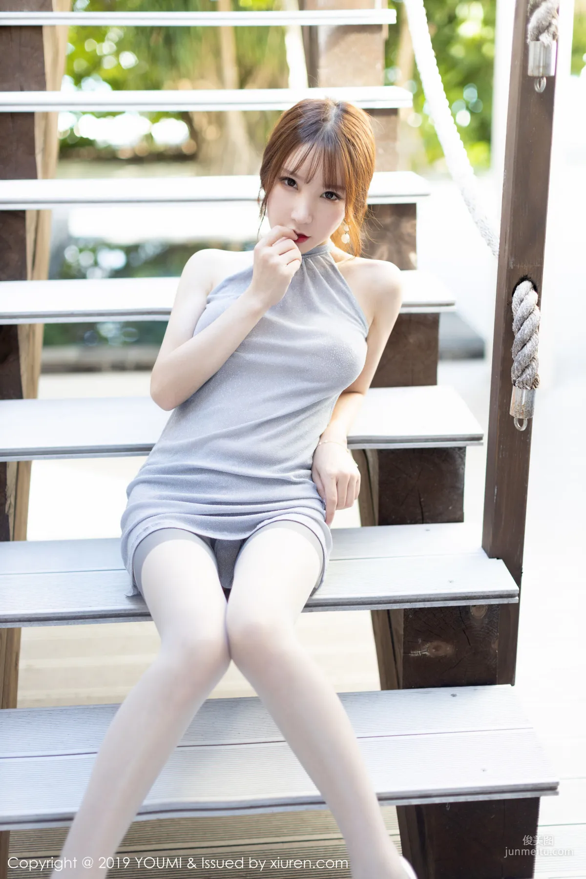 Zhou Yuxi Sandy 'The Seductive Charm of Sexy Garter Stockings' [YouMi] Vol.385 Photo Set photo 14