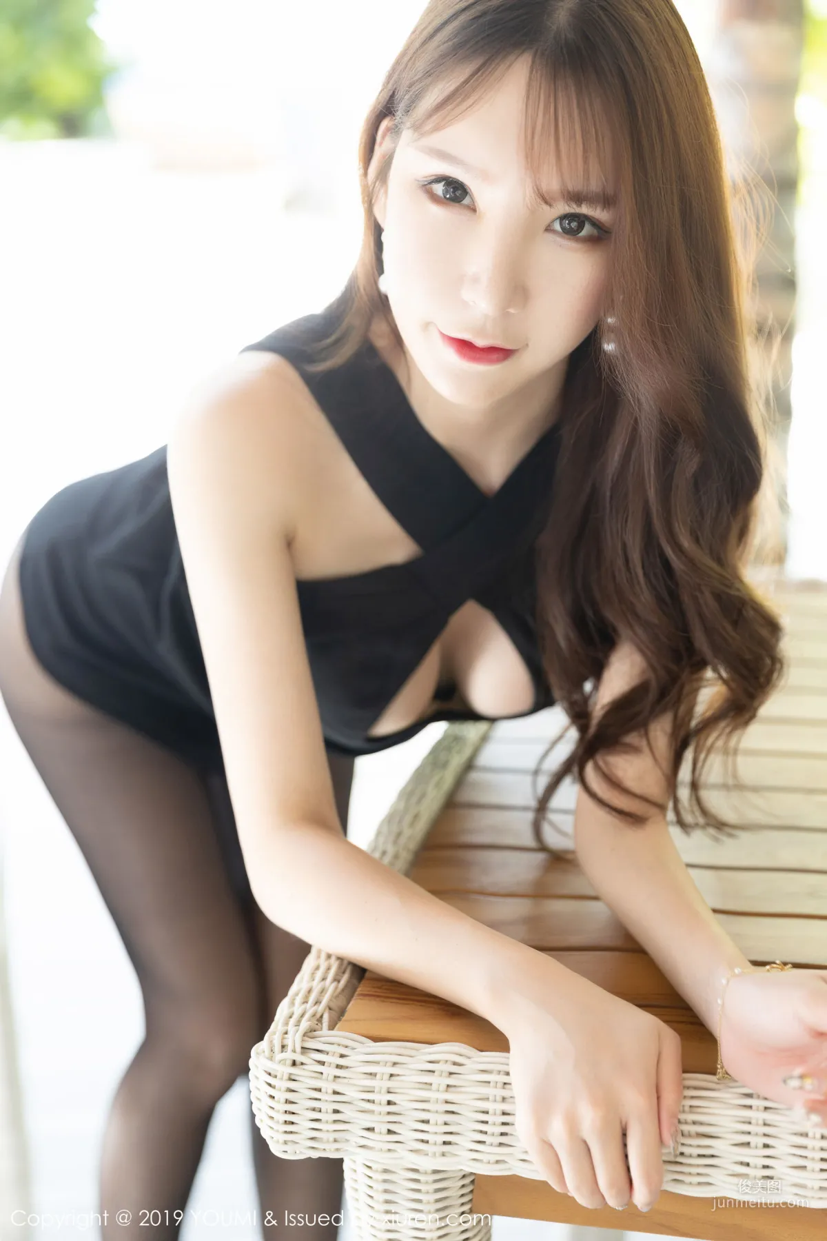 Zhou Yuxi Sandy 'Black Beauty' [YouMi] Vol.389 Photo Set photo 23